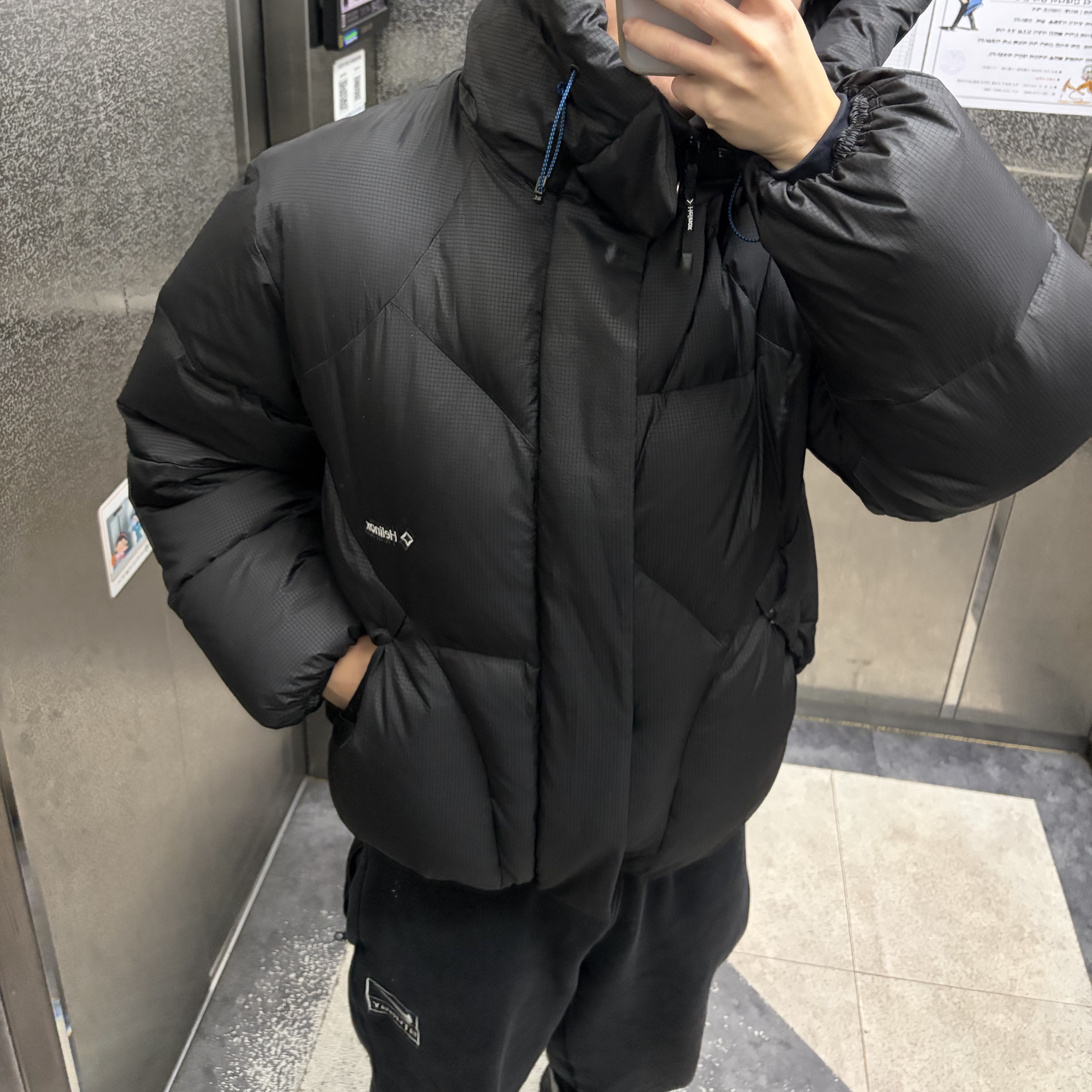 Helinox Wear Eclipse Volumn Down Jacket Black 착용 스타일