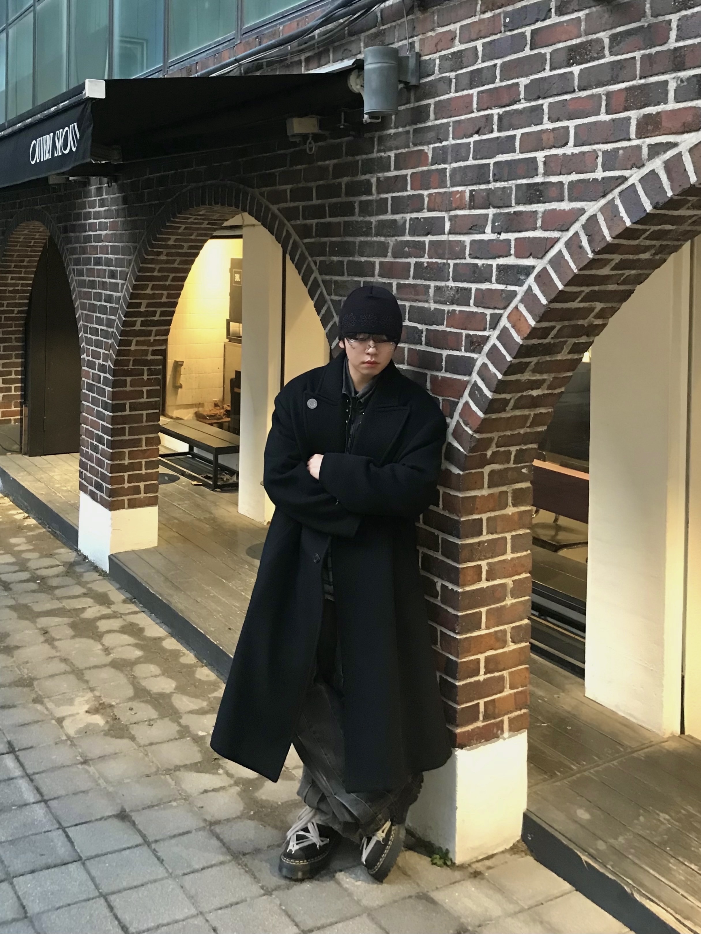 Dr. Martens x Rick Owens 1460 Quad Sole Mega Lace Boots Black, Gentle Monster Mosh 02 Silver Clear 착용 스타일 - 2