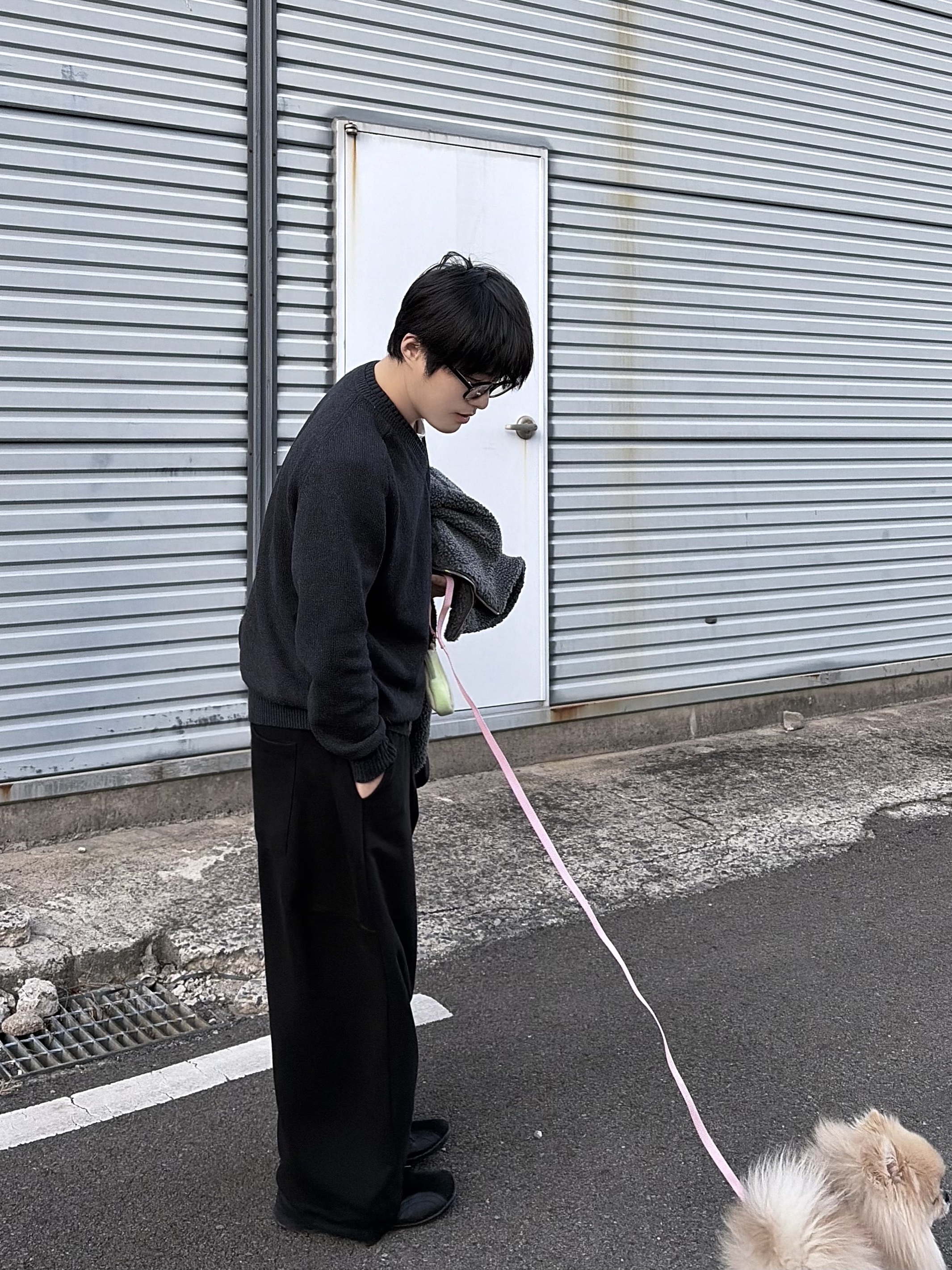 noun Layered V Neck Knit Charcoal, Pemont Square Black 착용 스타일 - 1