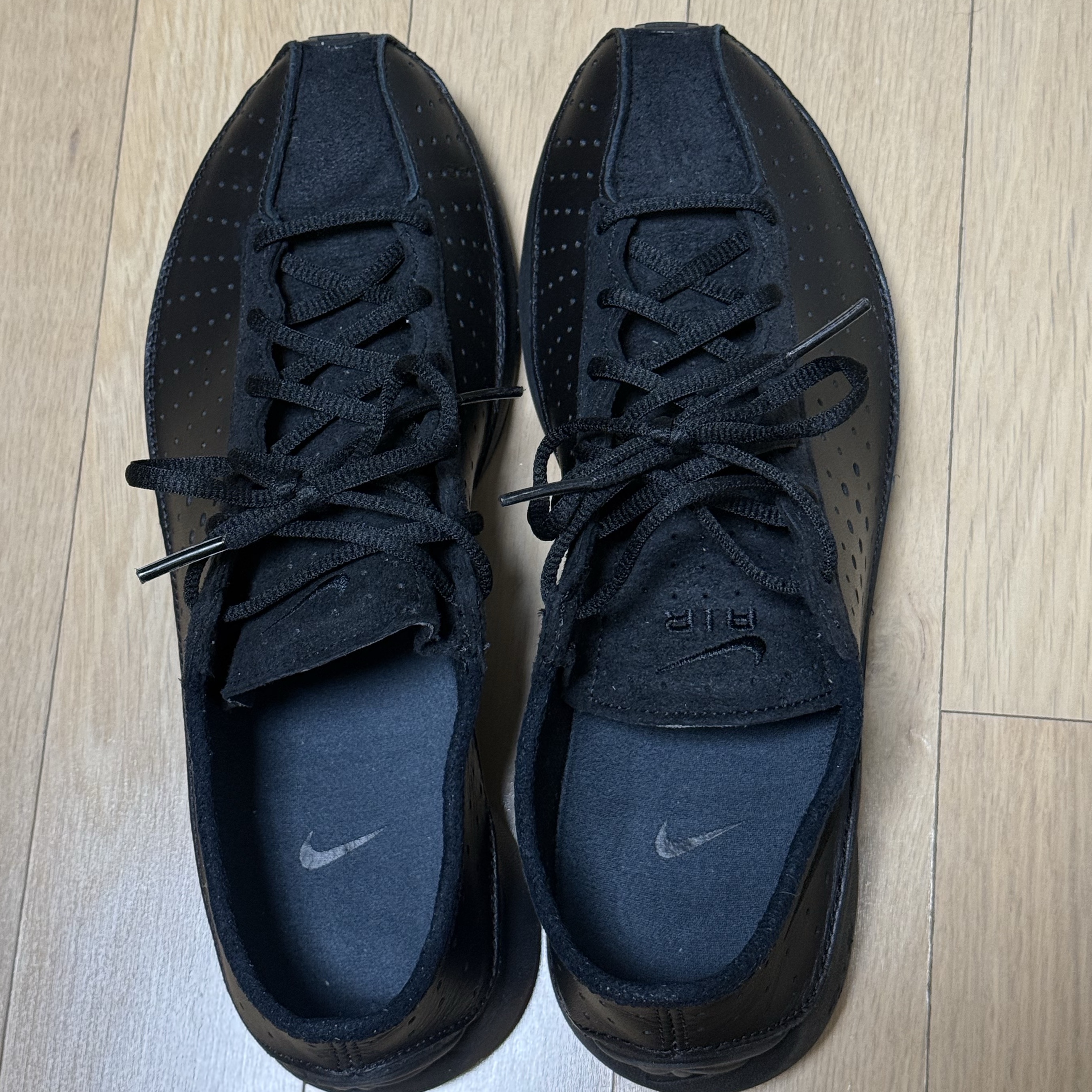 (W) Nike Air Superfly Black 착용 스타일 - 1