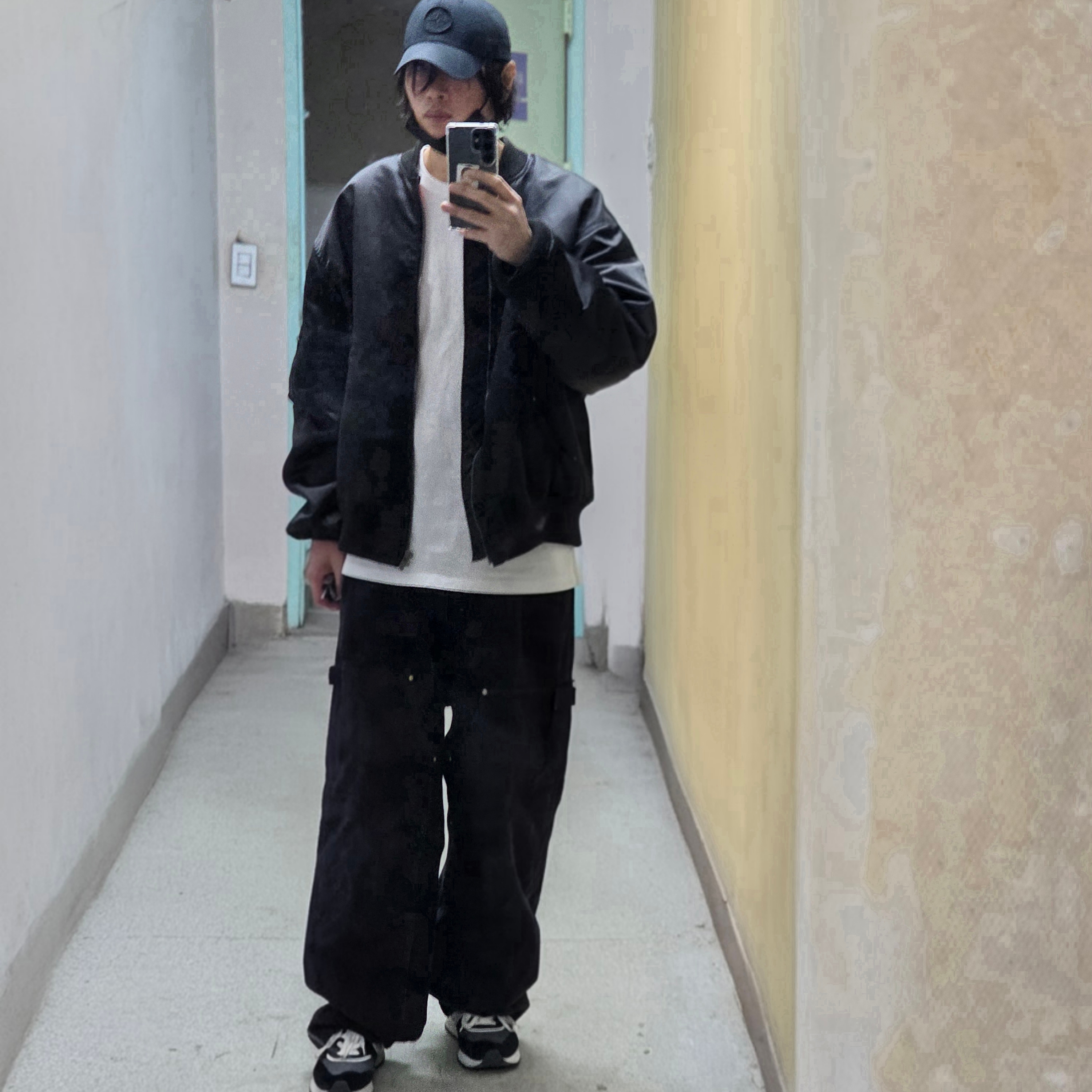 New Balance 574 Legacy Black, Carhartt WIP Nash Loose Fit Double Knee Pants Black Stone Washed 착용 스타일 - 1