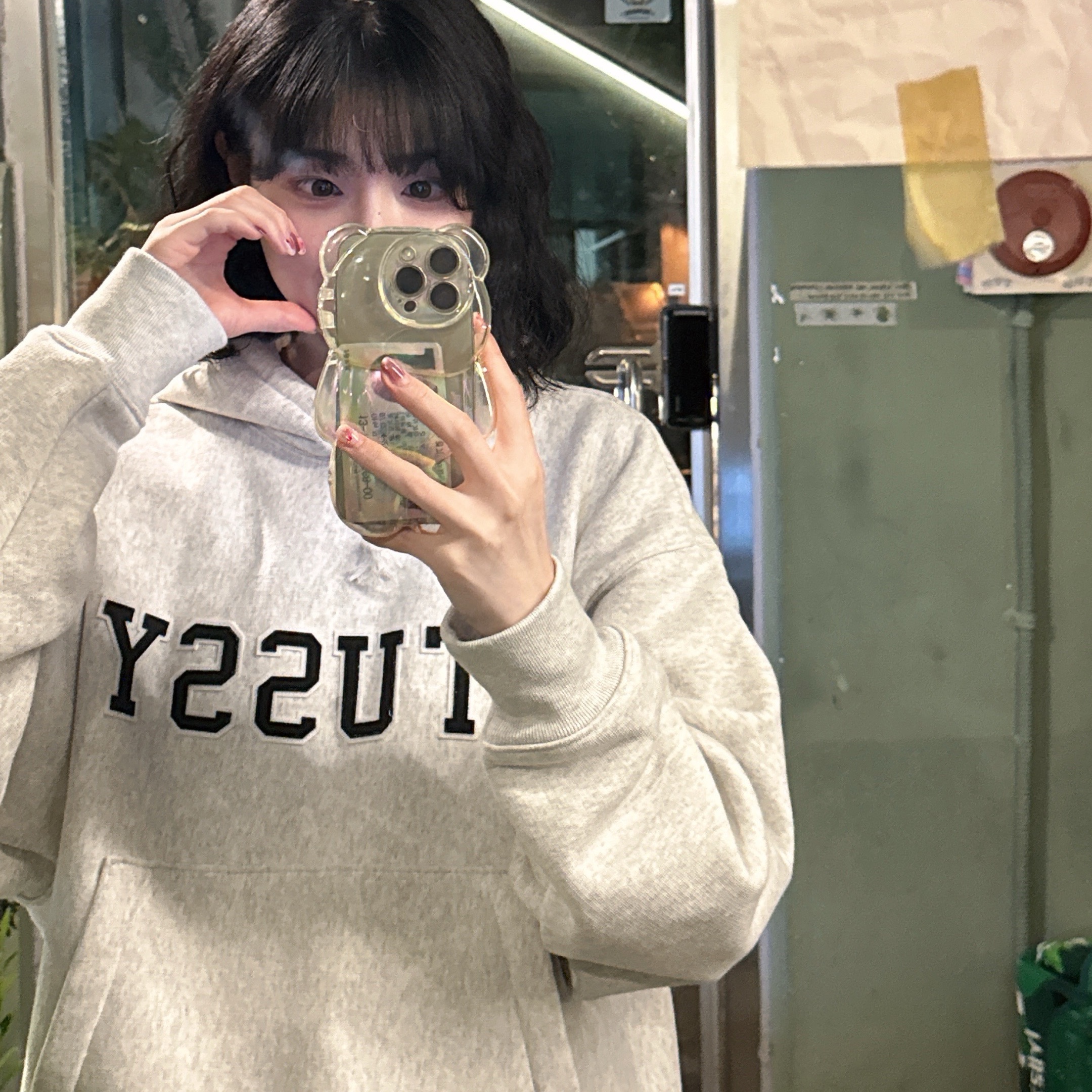 Stussy Felt Applique Hoodie Ash Heather 착용 스타일 - 2