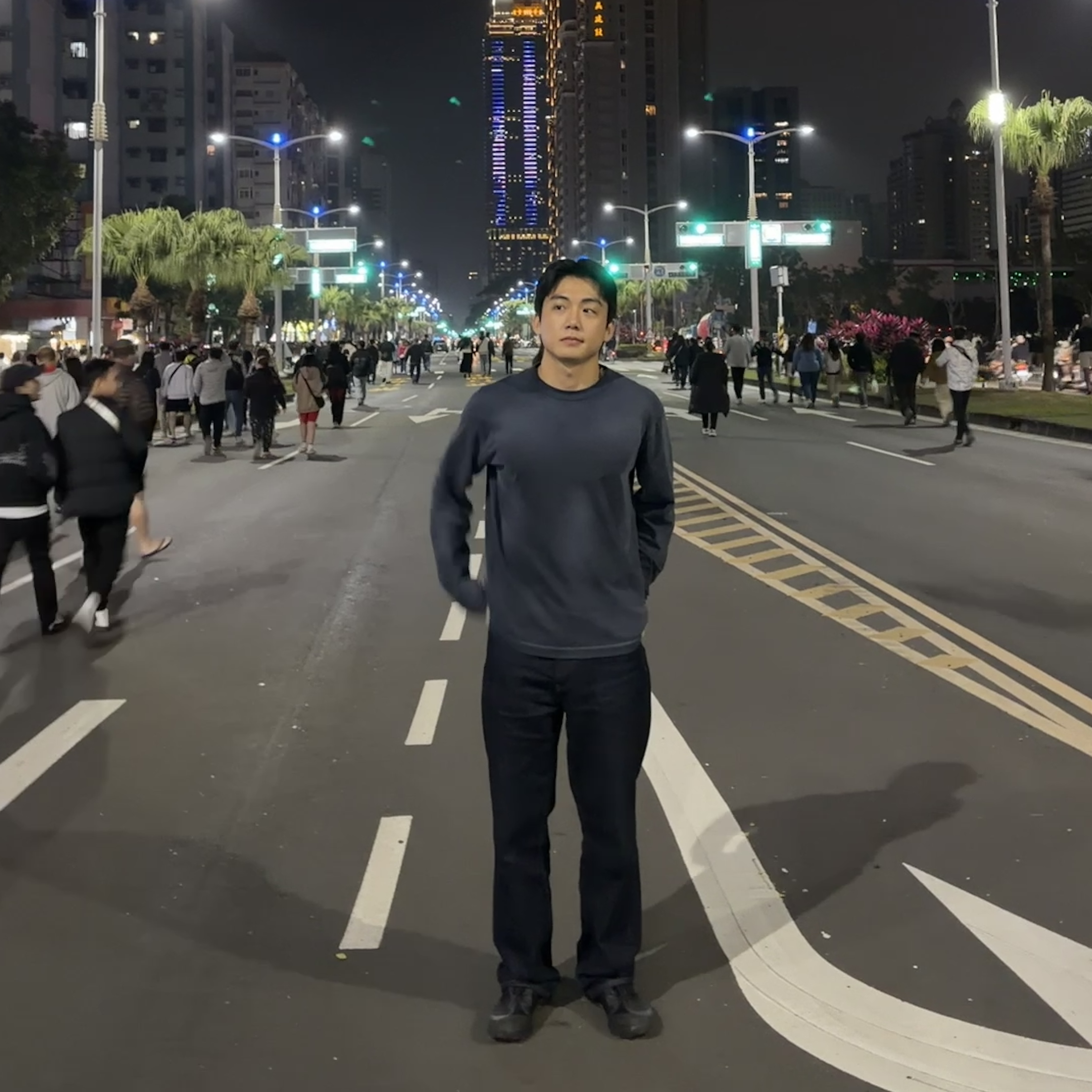 On Running x Post Archive Faction (Paf) Cloudventure Peak All Black 착용 스타일