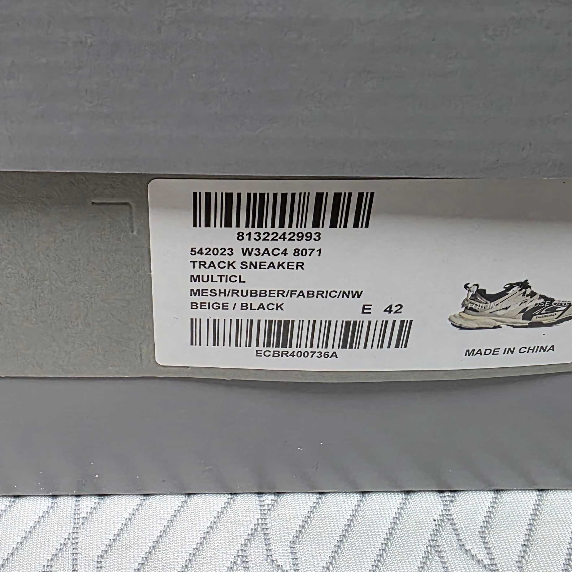 Balenciaga Track Sneakers Beige Black 착용 스타일 - 2