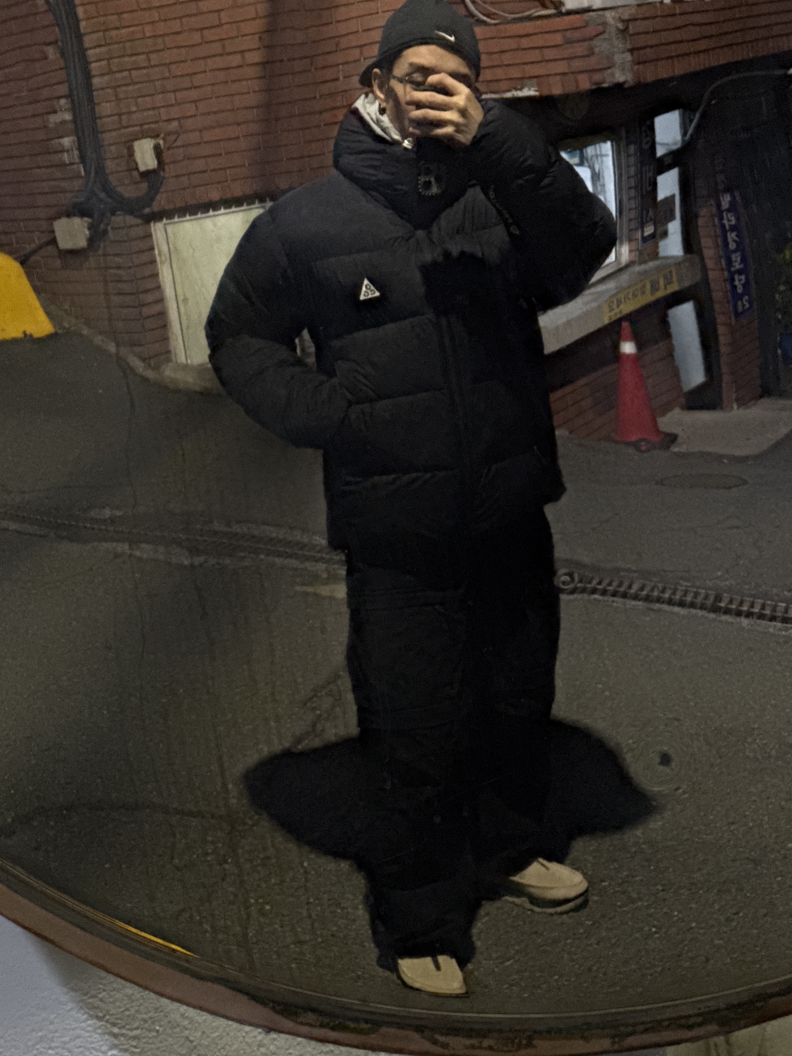 Nike ACG Smith Summit Cargo Pants Black Anthracite - Asia, Nike ACG Izy Khaki and Black 착용 스타일
