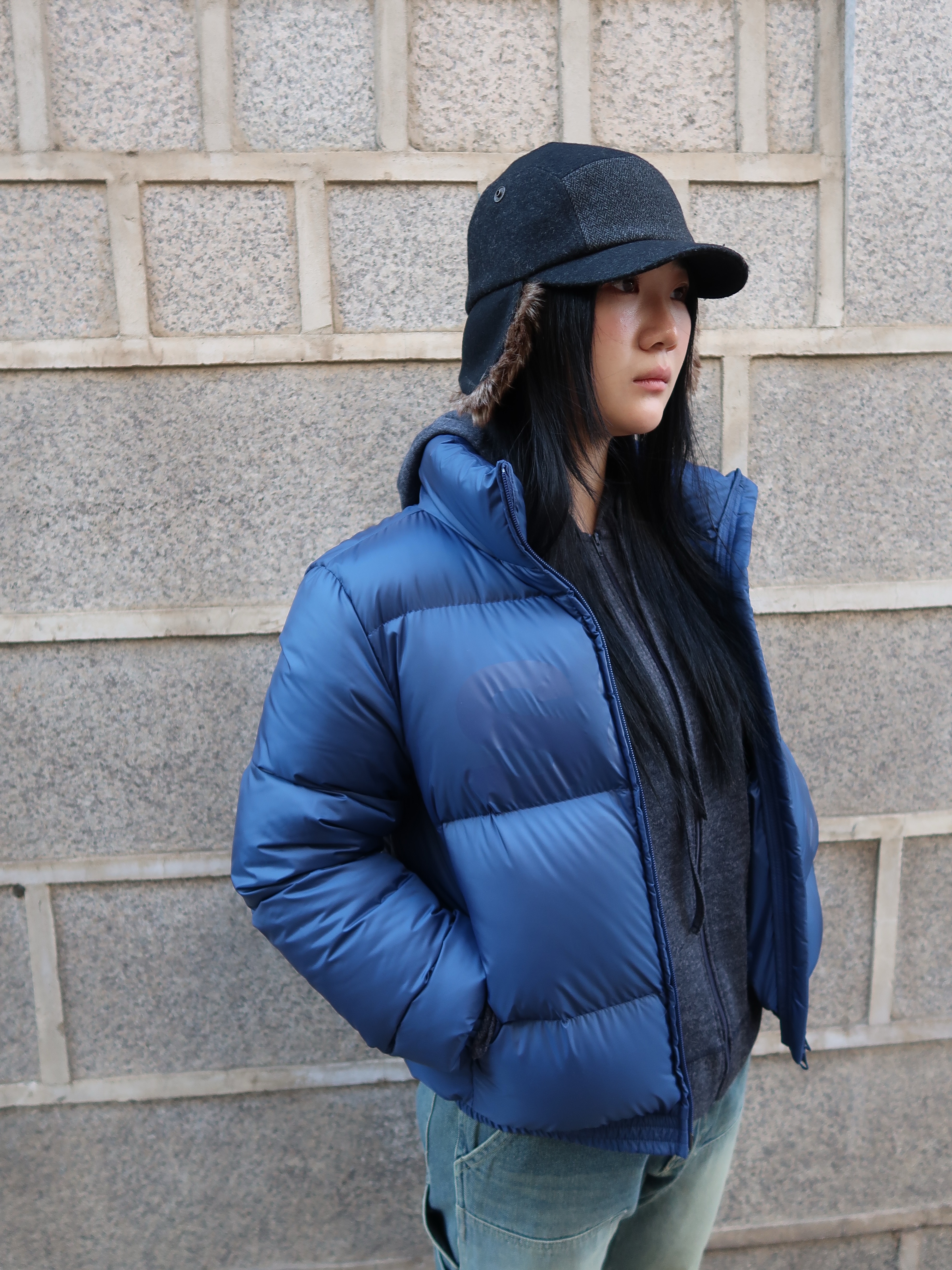 [KREAM 단독] Safarispot Basic Safari Down Jacket Navy, [KREAM 단독] Safarispot 1/2 Basic Safari Down Jacket Gray 착용 스타일 - 2