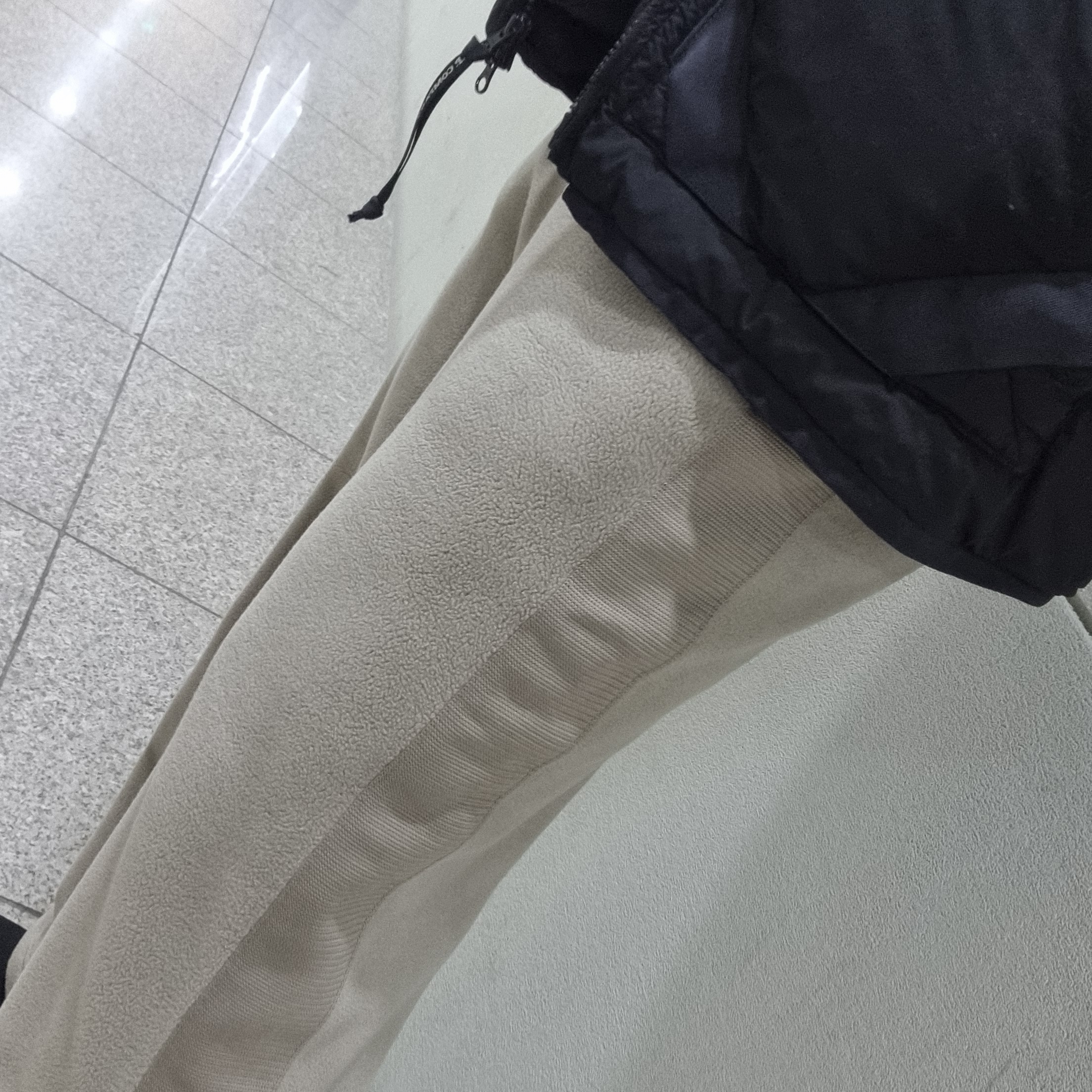 Uniqlo x Needles Fleece Wide Pants Beige - JP 착용 스타일