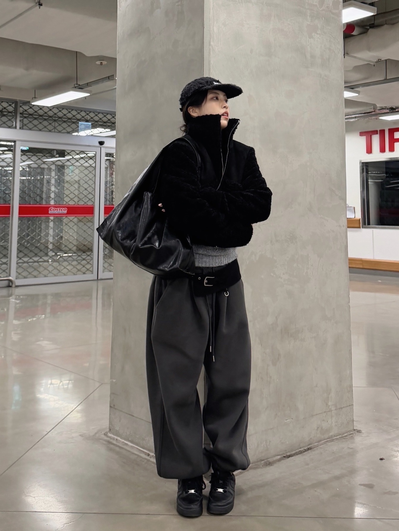 Supreme Fuzzy Camp Cap Black - 24FW, Undermycar Mu.03 Anti Fxxking Logo Play Oversized Sweat Jogger Olive 착용 스타일 - 6