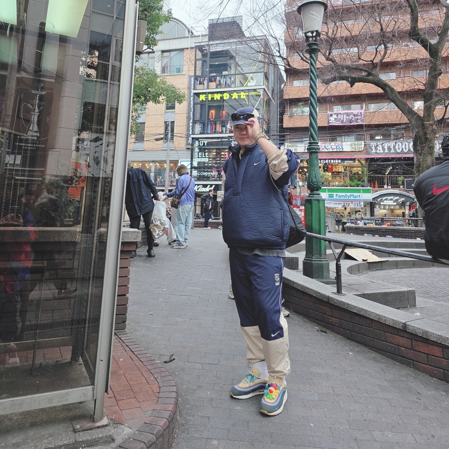 Nike x Cav Empt Track Jacket Navy, Nike x Cav Empt Tailwind Running Cap Navy 착용 스타일