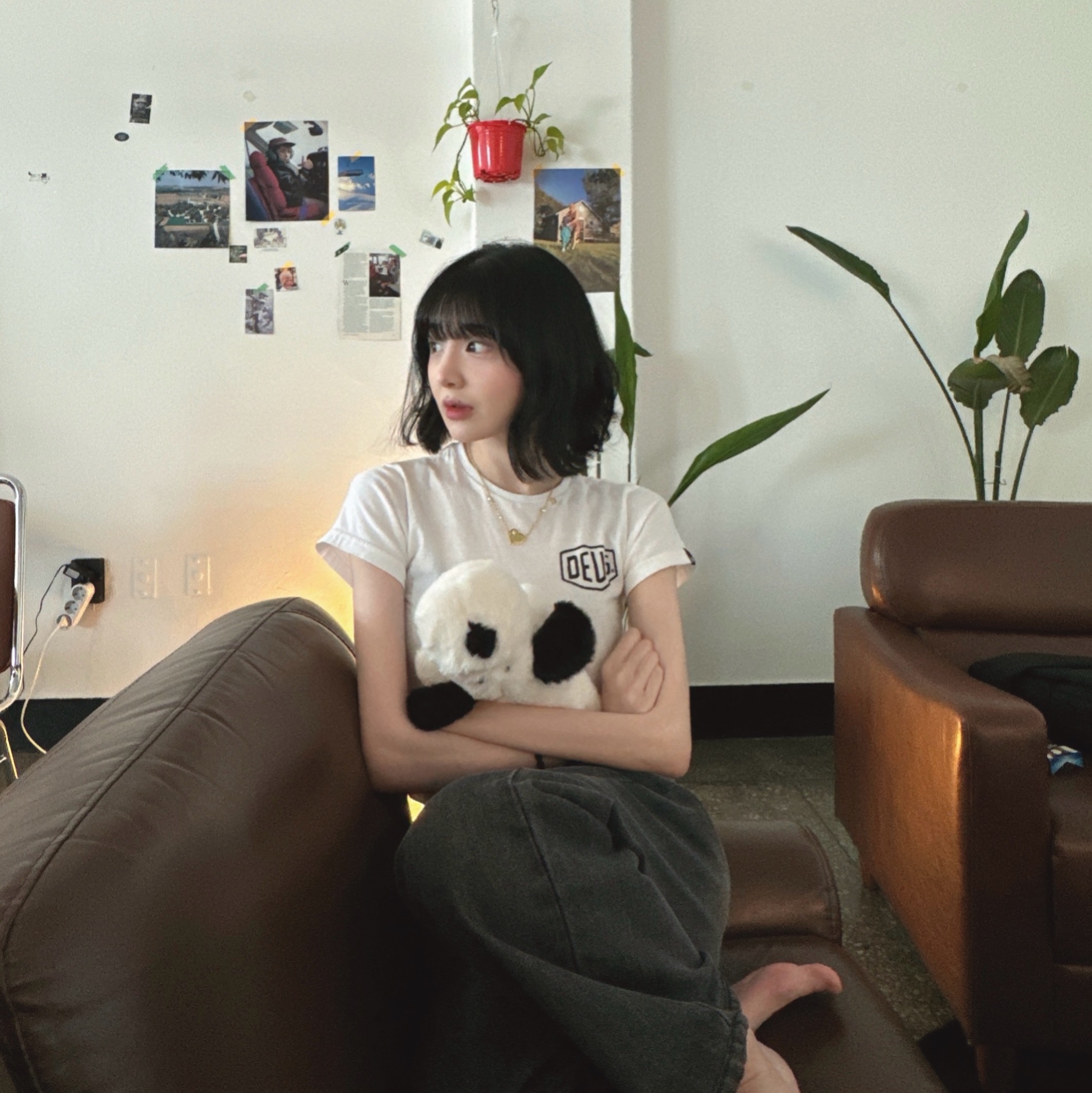 (Kids) Deus Ex Machina College Seoul T-Shirt White 착용 스타일 - 1