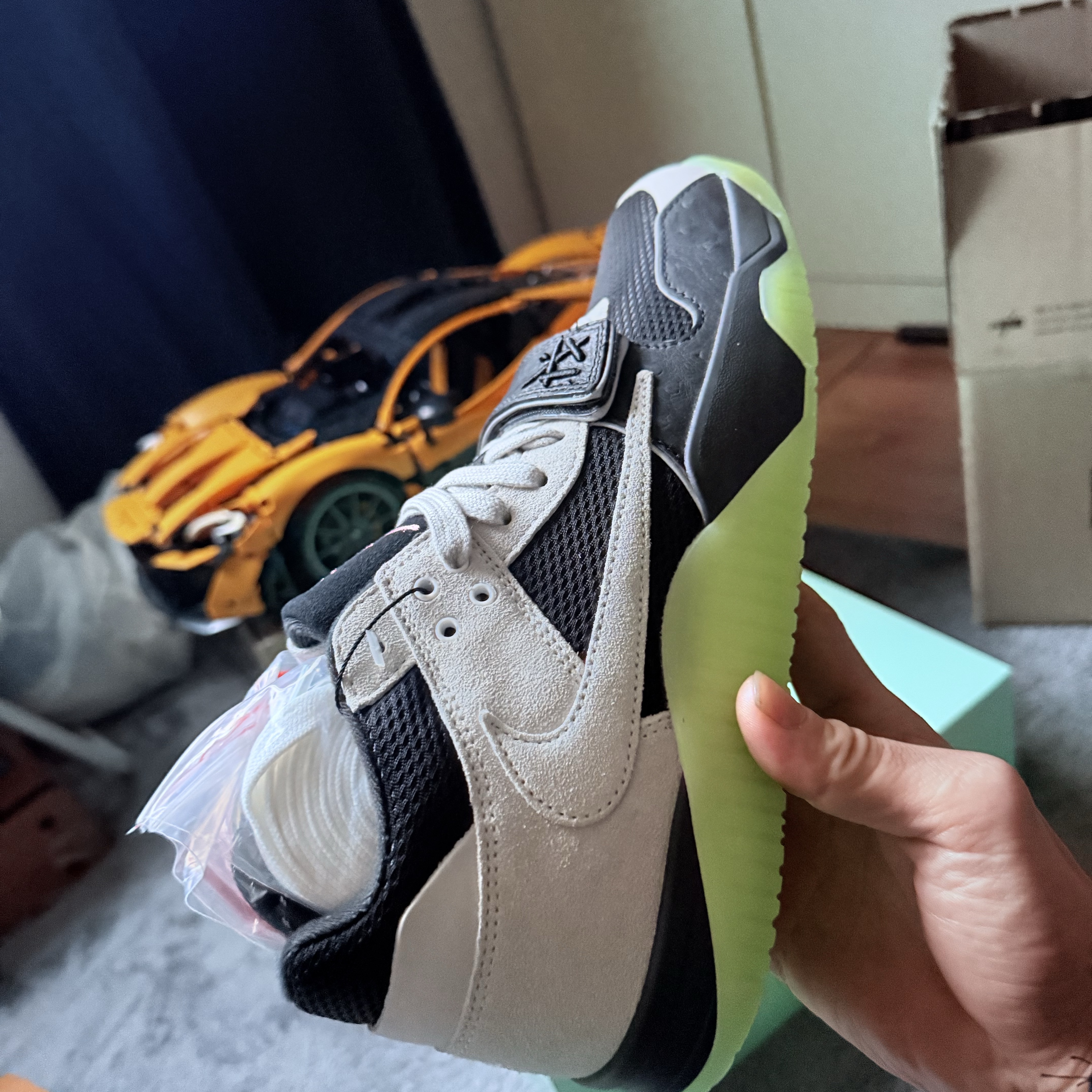 Jordan x Travis Scott x Chase B Jumpman Jack TR Black Night Silver 착용 스타일 - 1