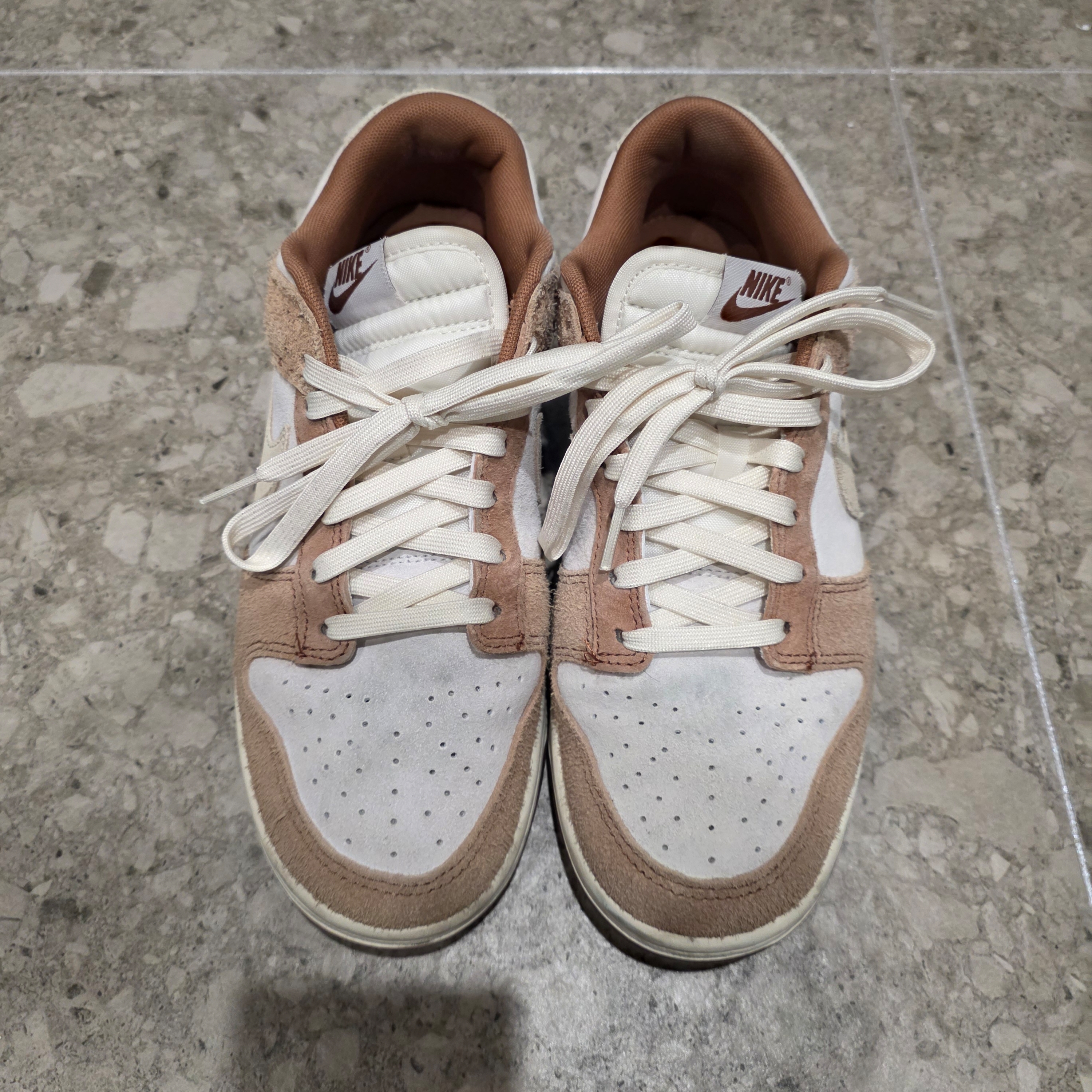Nike Dunk Low Pro Premium Medium Curry 착용 스타일