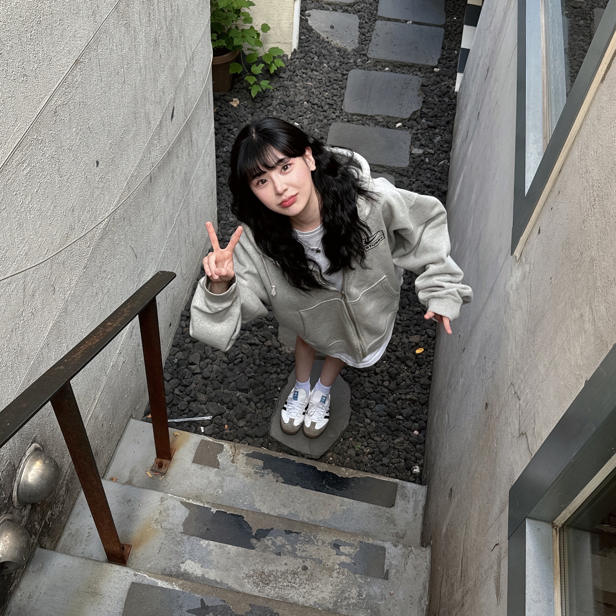 Nike x Stussy Full Zip Fleece Hoodie Grey Heather (FJ9181-050) 착용 스타일 - 4