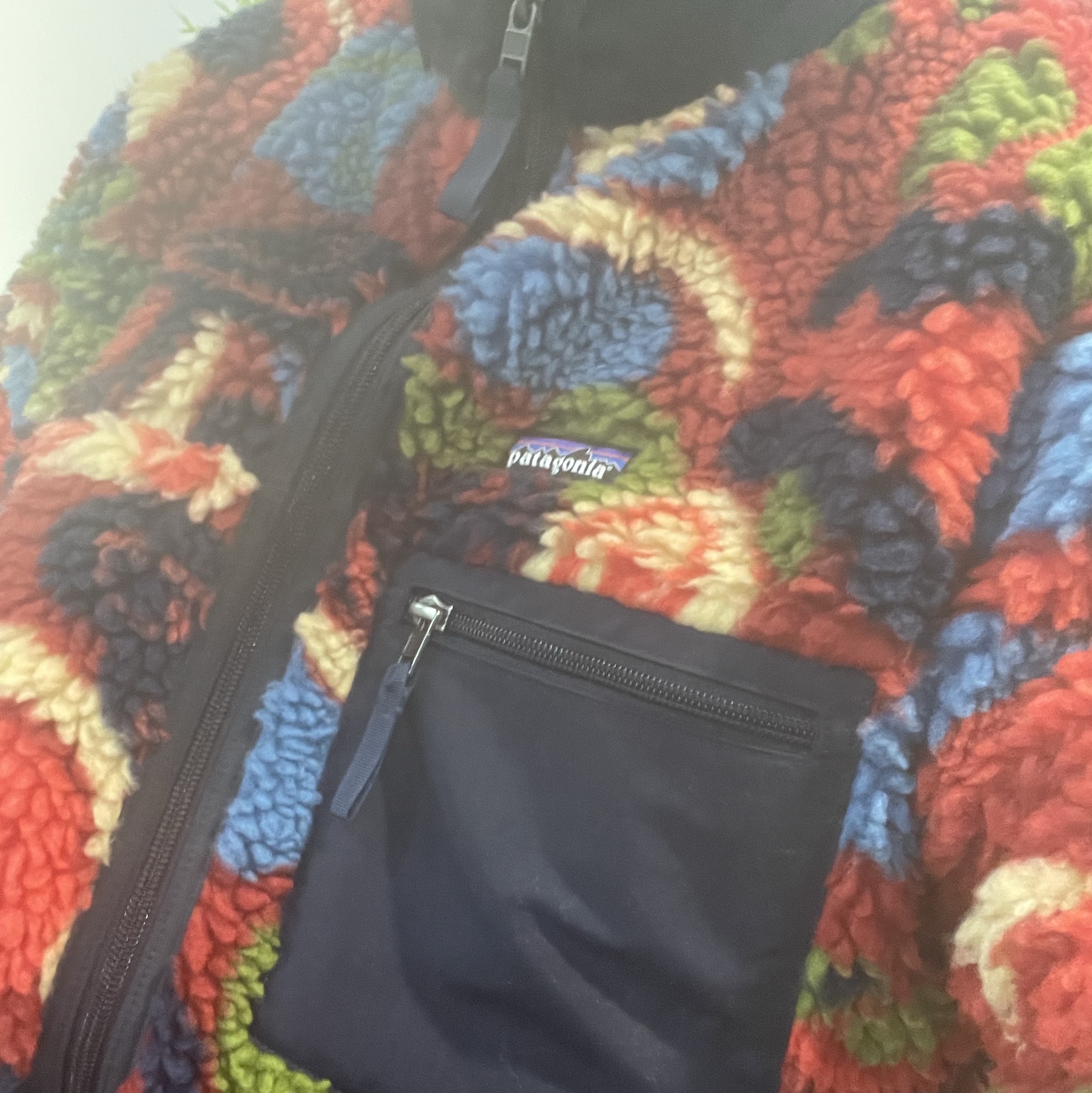 (W) Patagonia Classic Retro-X Fleece Jacket River River Amanita Red 착용 스타일