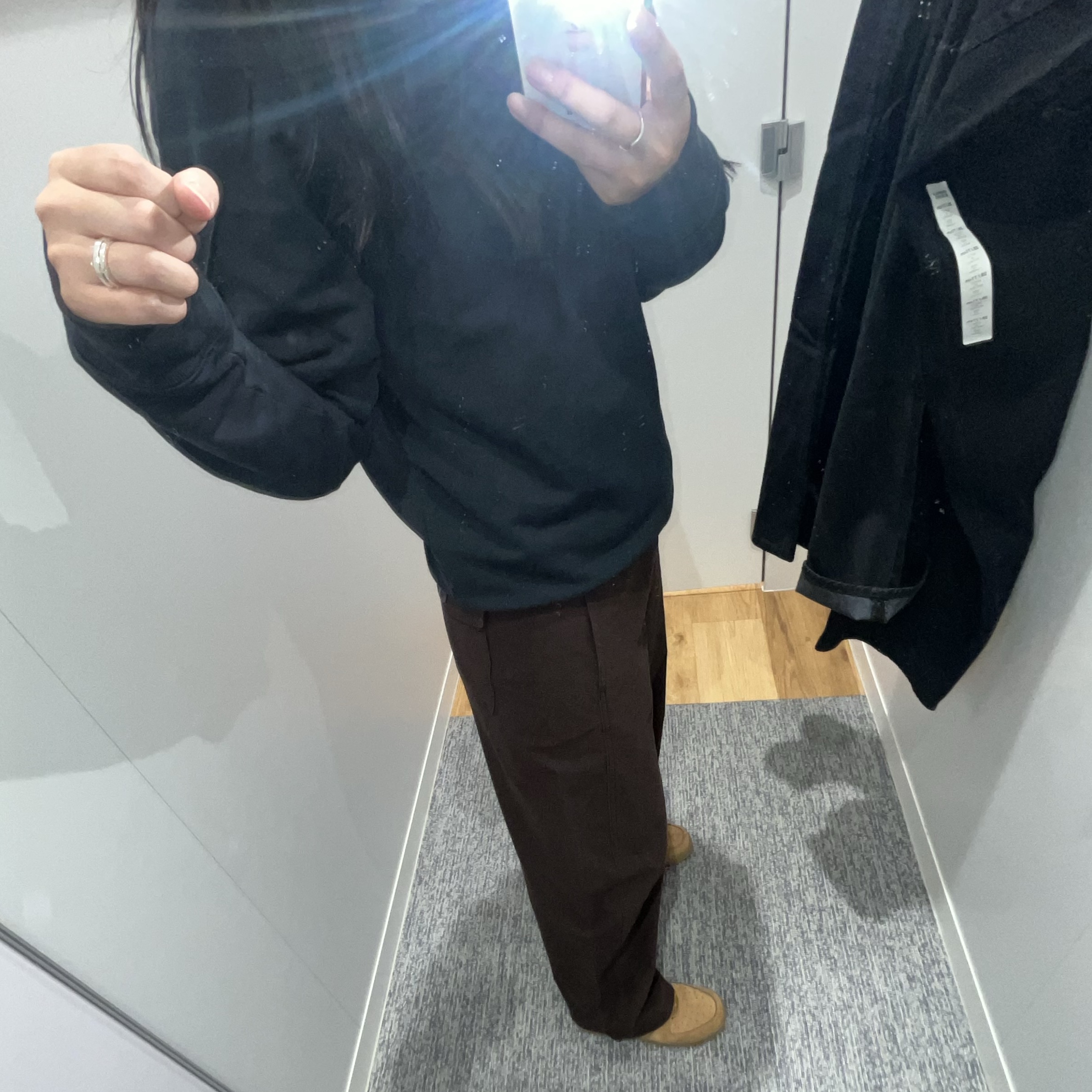 Maison Kitsune Double Fox Head Patch Classic Sweatshirt Anthracite, (W) Uniqlo Jersey Barrel Leg Pants Dark Brown - JP 착용 스타일 - 2