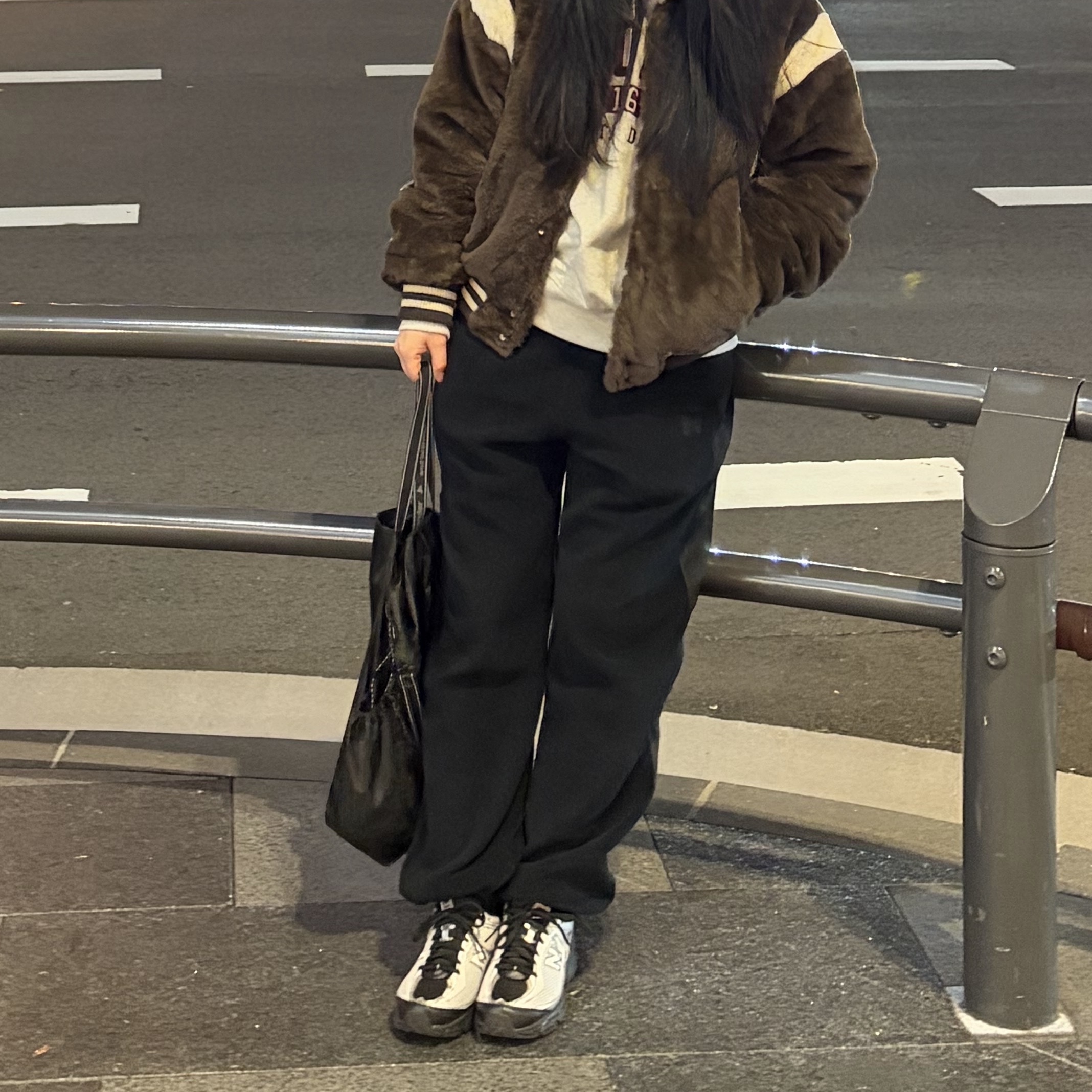 Uniqlo x Needles Fleece Wide Pants Black - KR 착용 스타일