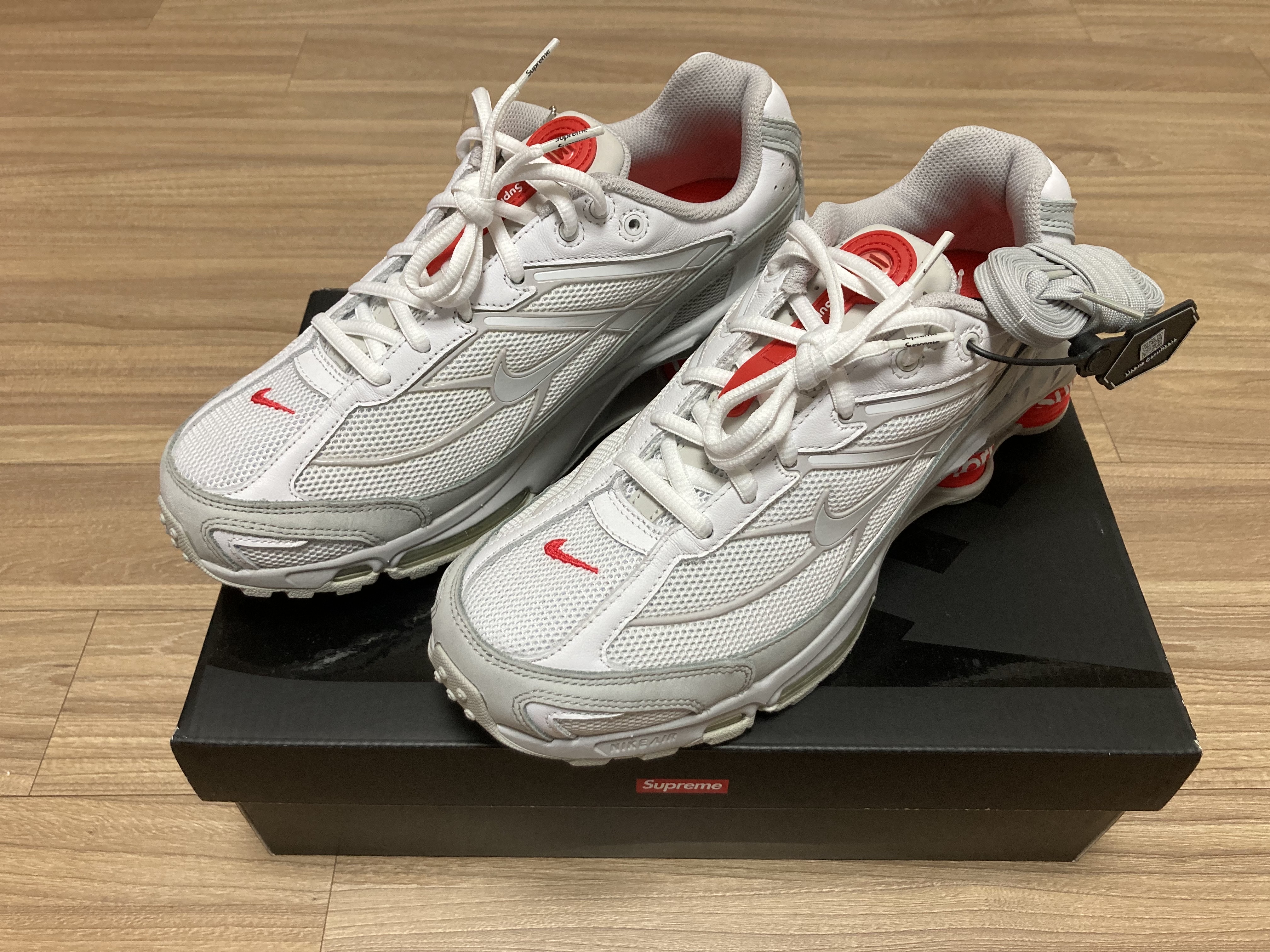 Nike x Supreme Shox Ride 2 SP White 착용 스타일