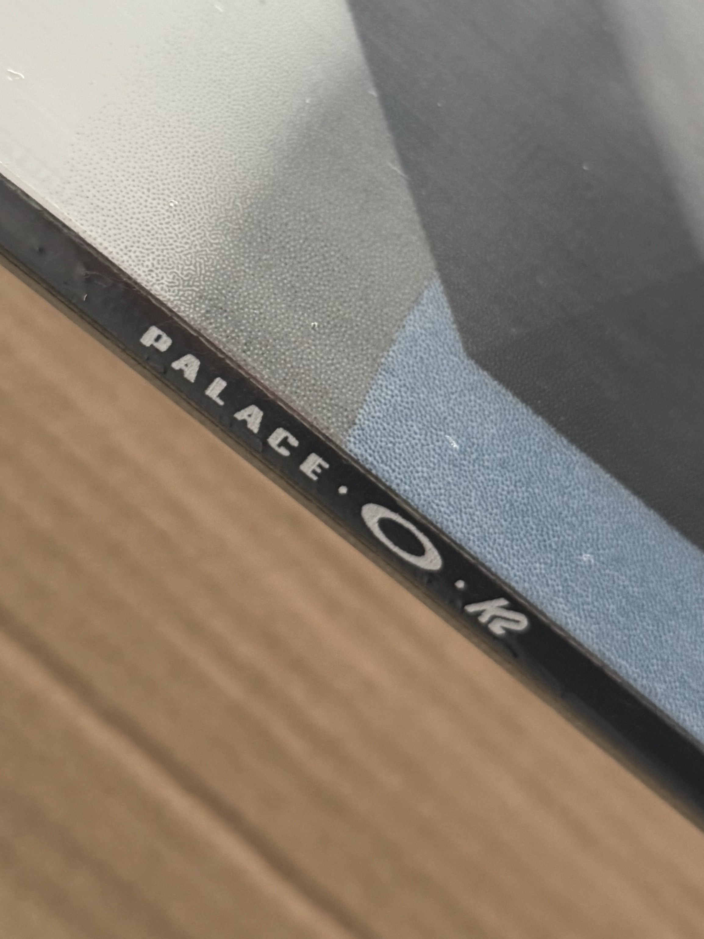 Palace x Oakley x K2 Snowboard Night Clouds - 24FW 착용 스타일 - 2
