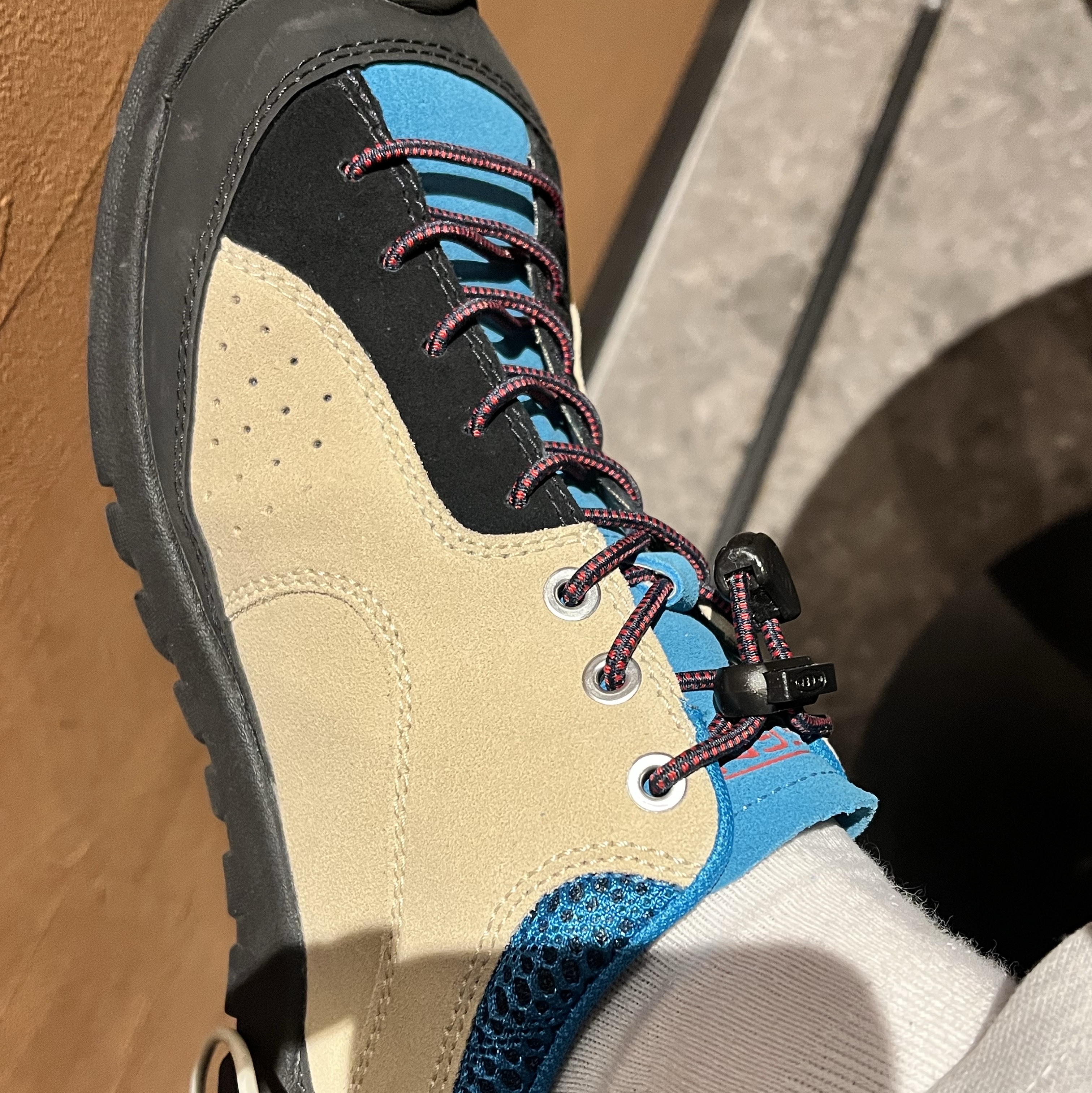 Keen Jasper Rocks SP Sneakers Beige 착용 스타일