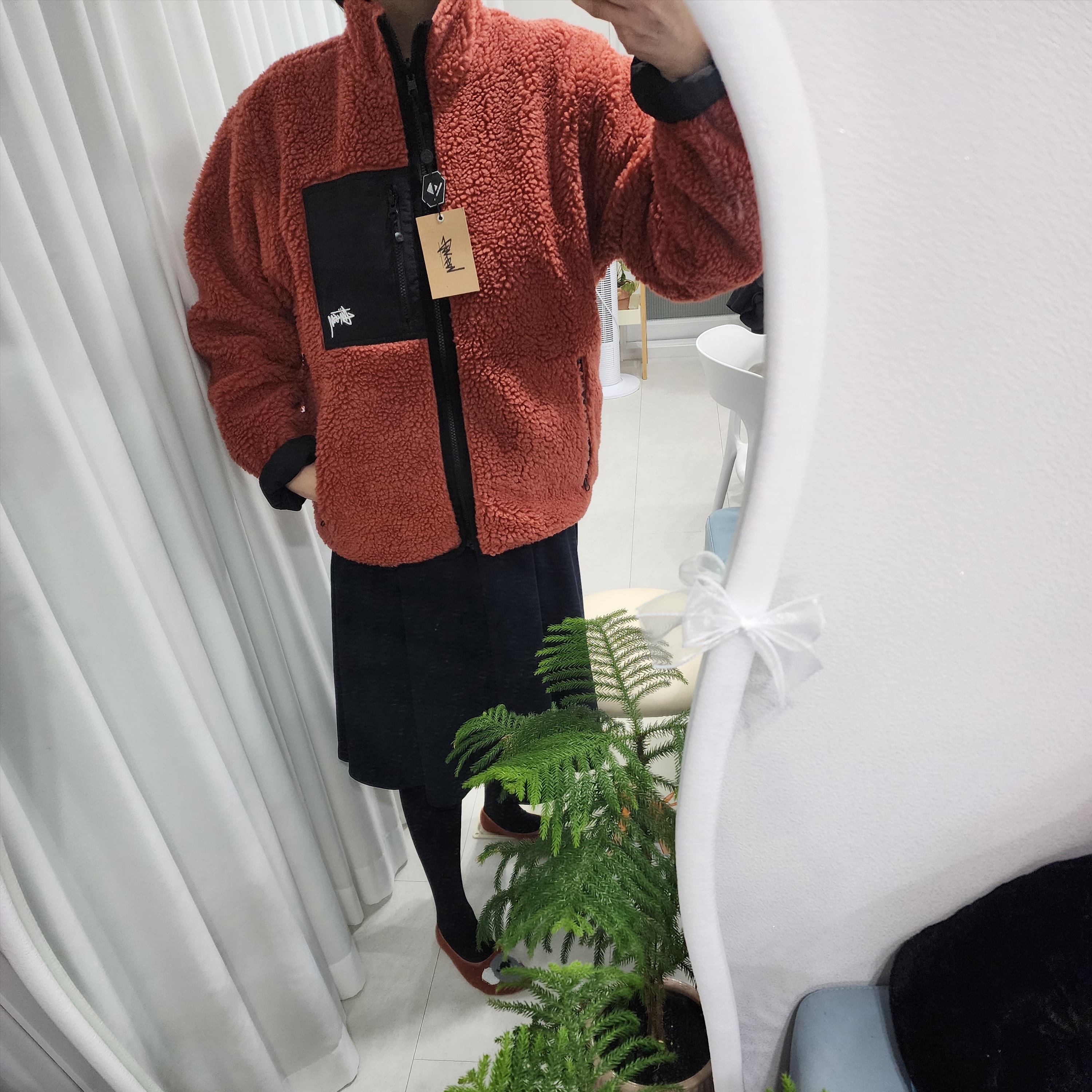 Stussy Sherpa Reversible Jacket Terracotta 착용 스타일 - 4