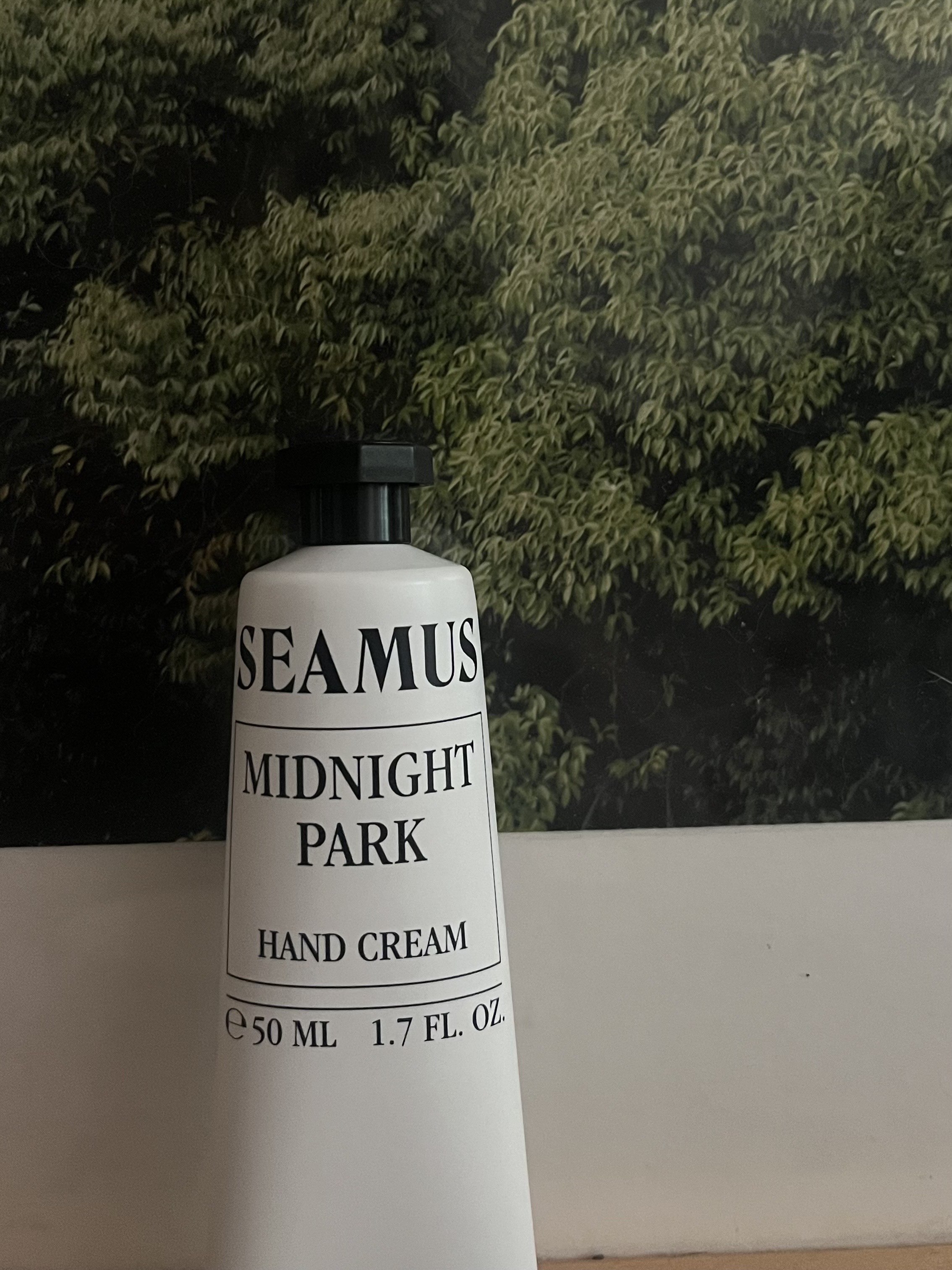[3% 적립] SEAMUS MIDNIGHT PARK HAND CREAM 50ML 착용 스타일