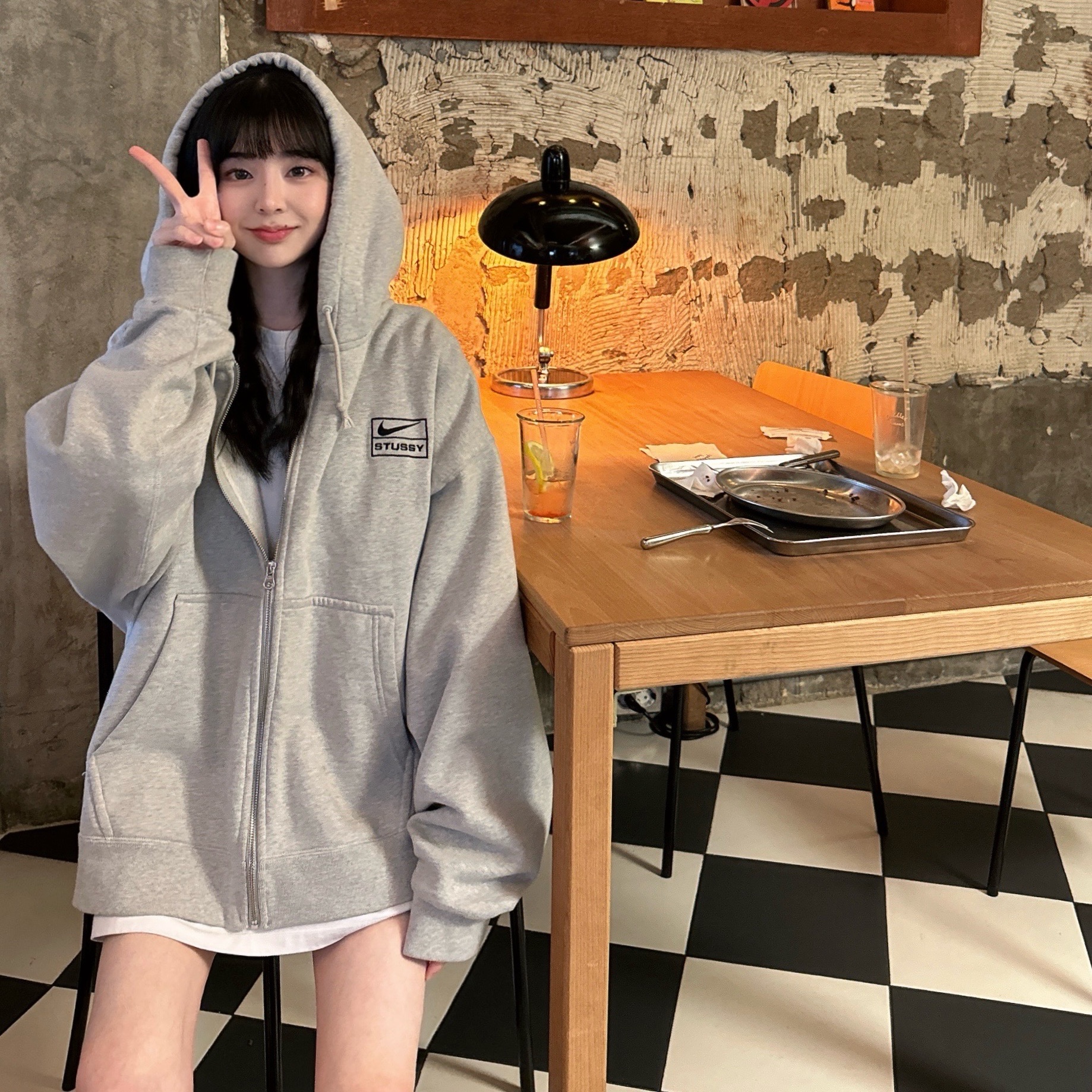 Nike x Stussy Full Zip Fleece Hoodie Grey Heather (FJ9181-050) 착용 스타일 - 1