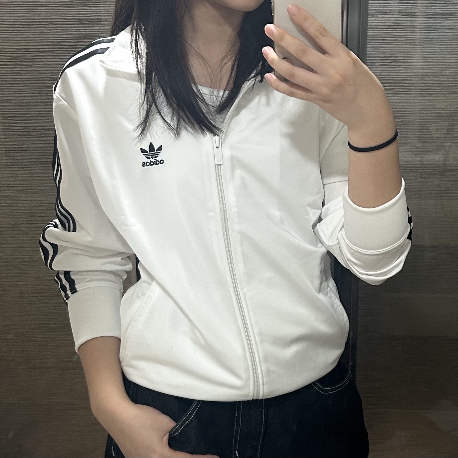 (W) Adidas Adicolor Classics Loose Firebird Track Top White - KR Sizing 착용 스타일