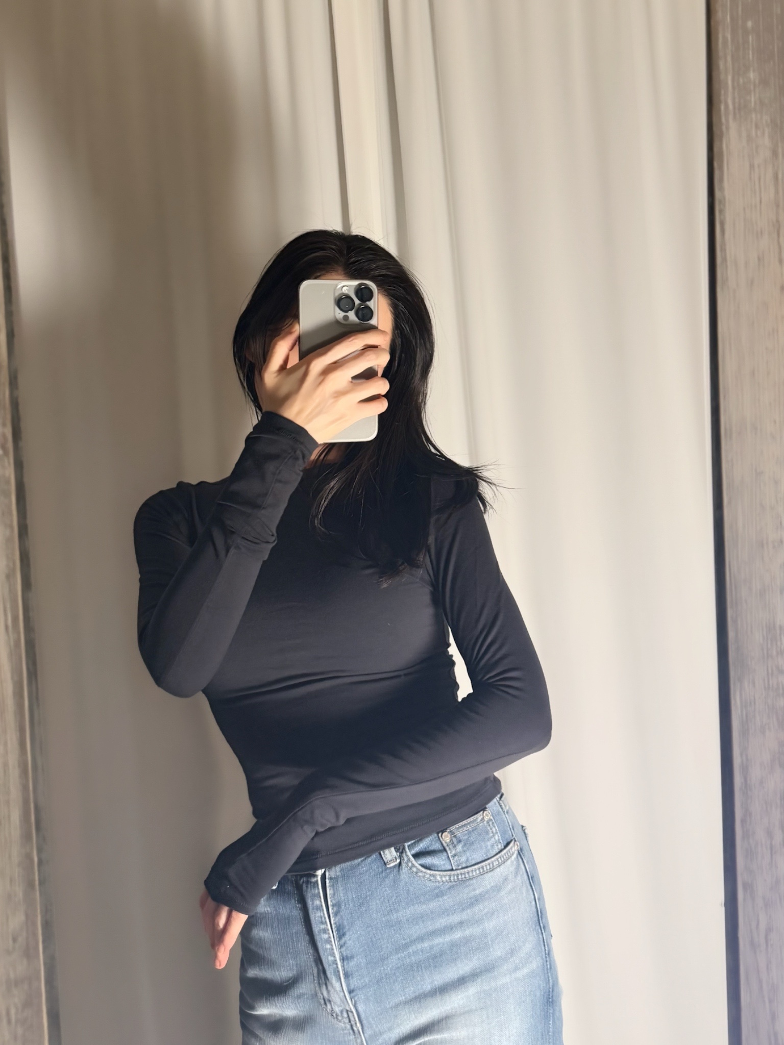 (W) Skims Cotton Jersey Long Sleeve T-Shirt Soot 착용 스타일 - 2