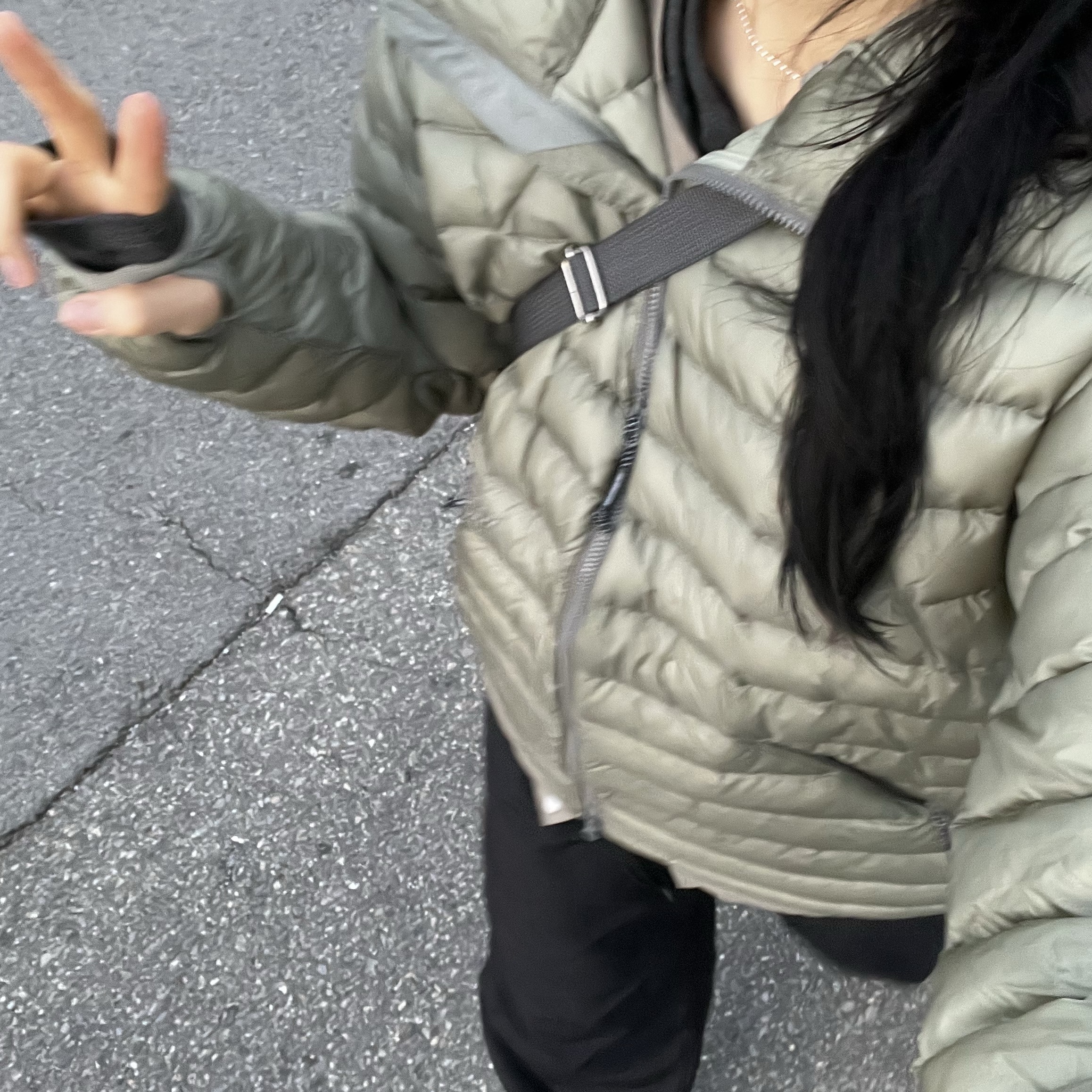 The North Face Ventus On Jacket Light Khaki 착용 스타일