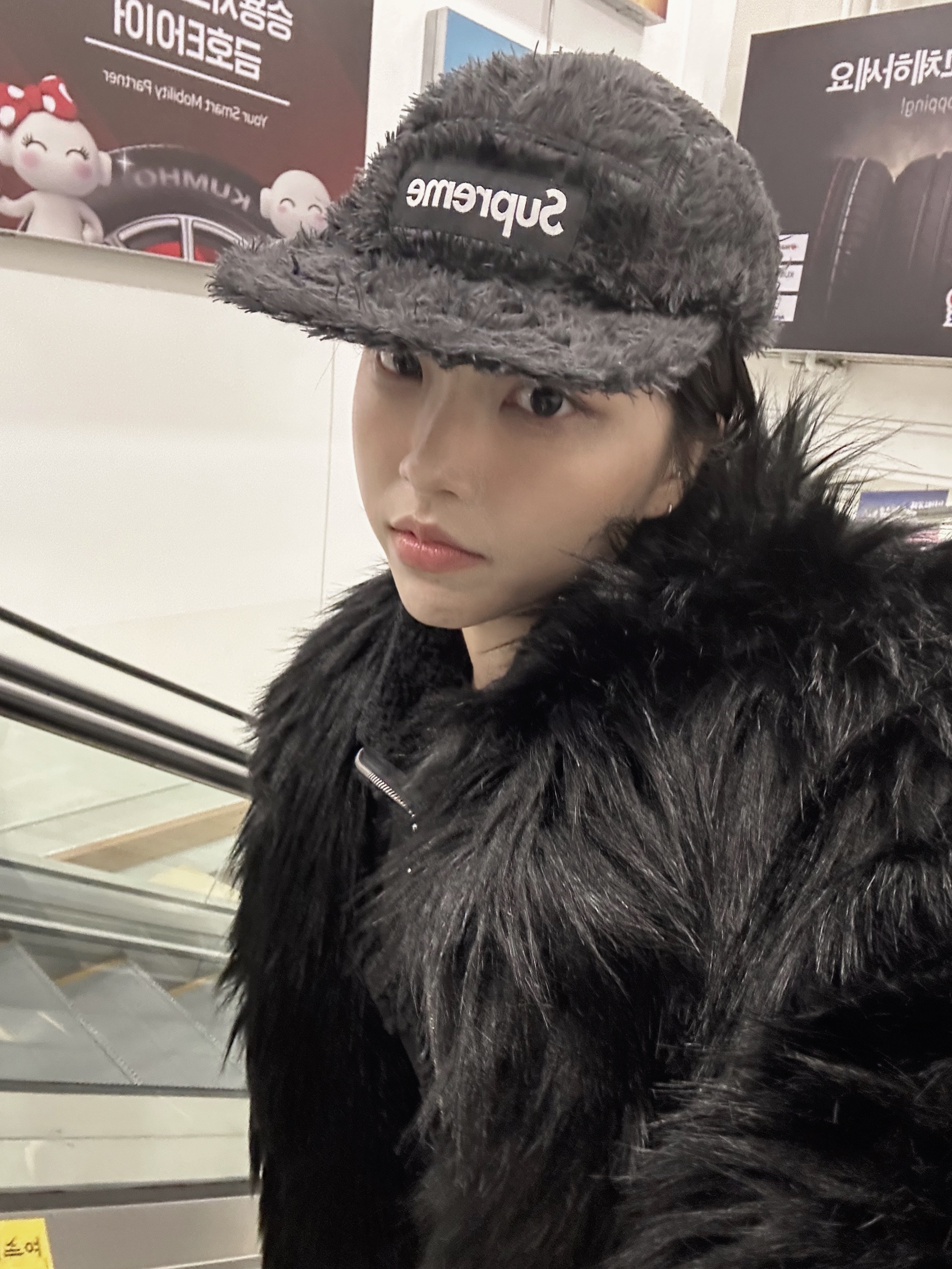 Supreme Fuzzy Camp Cap Black - 24FW, Undermycar Mu.03 Anti Fxxking Logo Play Oversized Sweat Jogger Olive 착용 스타일 - 7