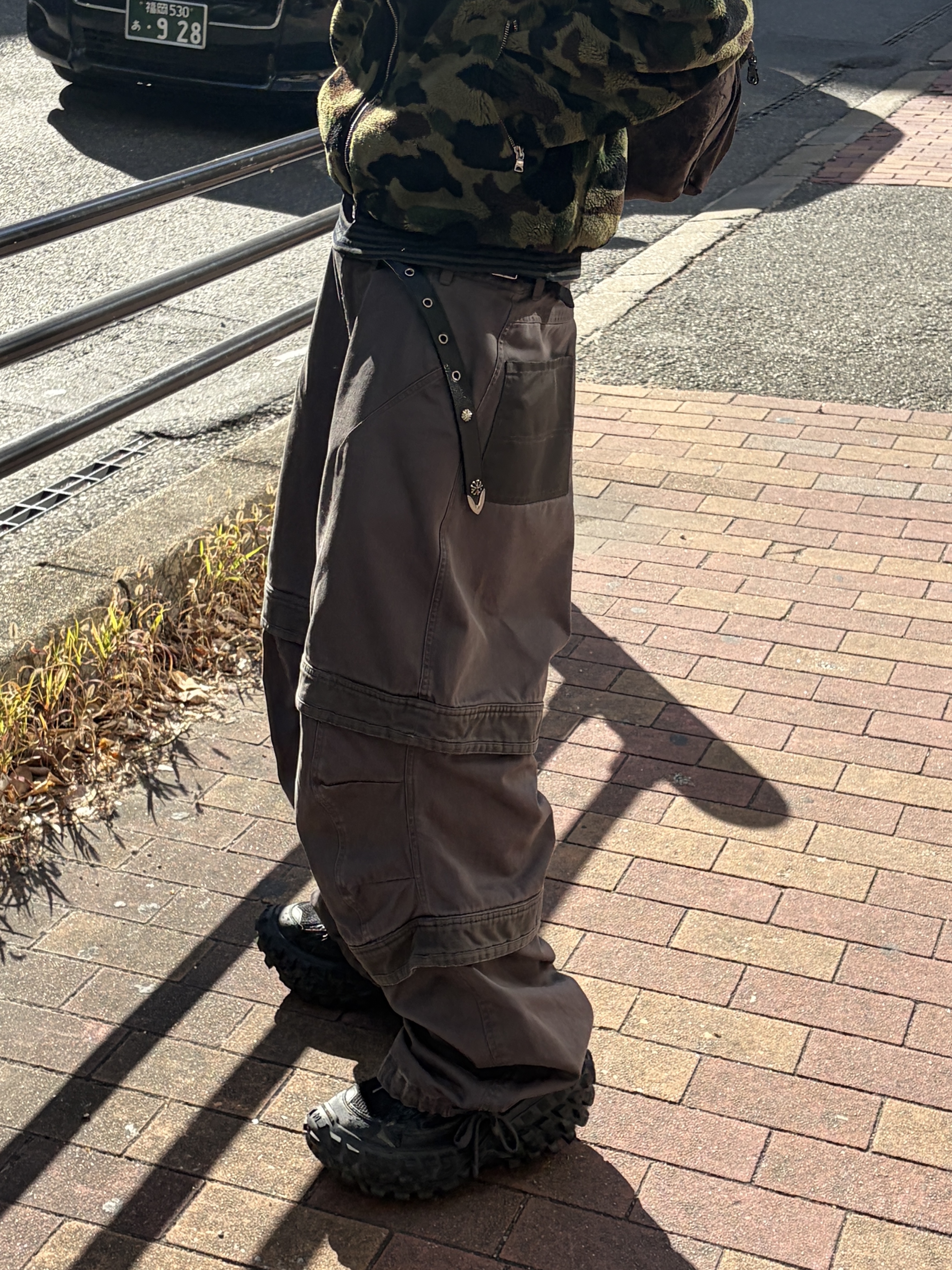 BAPE 1st Camo Fleece Jacket Green, farfromwhat far layered work pants_charcoal 착용 스타일 - 4