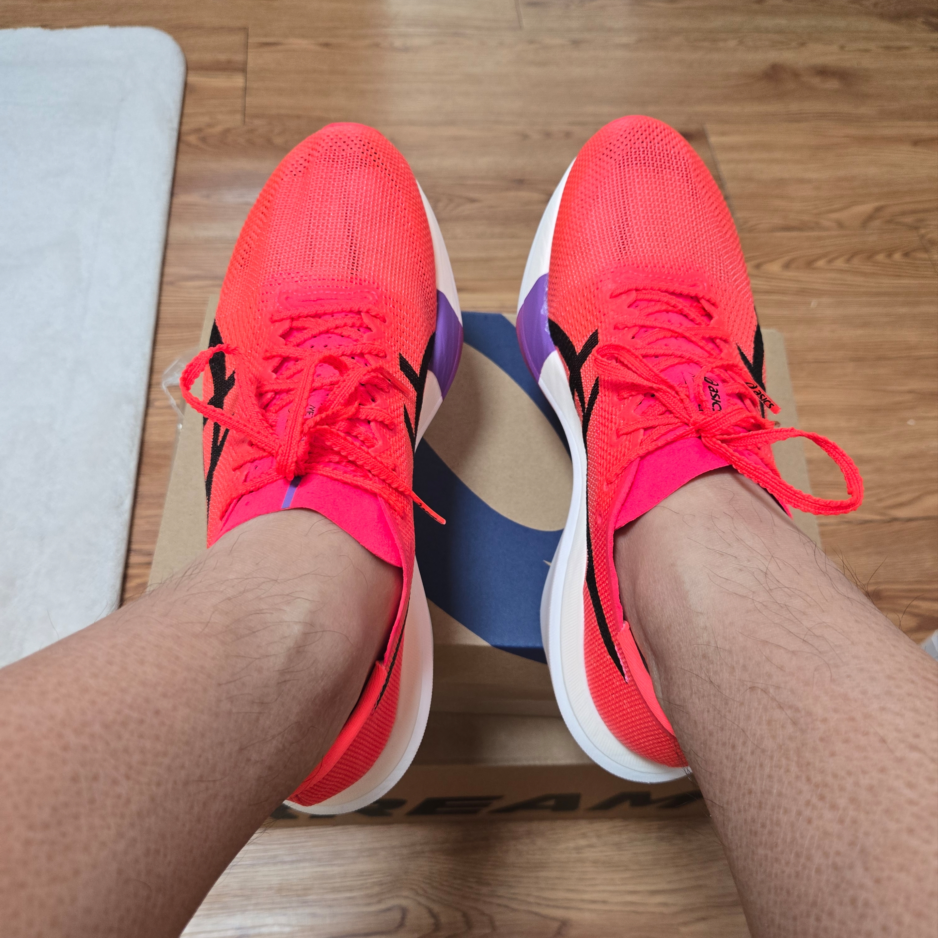 Asics Metaspeed Sky Tokyo Flash Red Black 착용 스타일 - 7