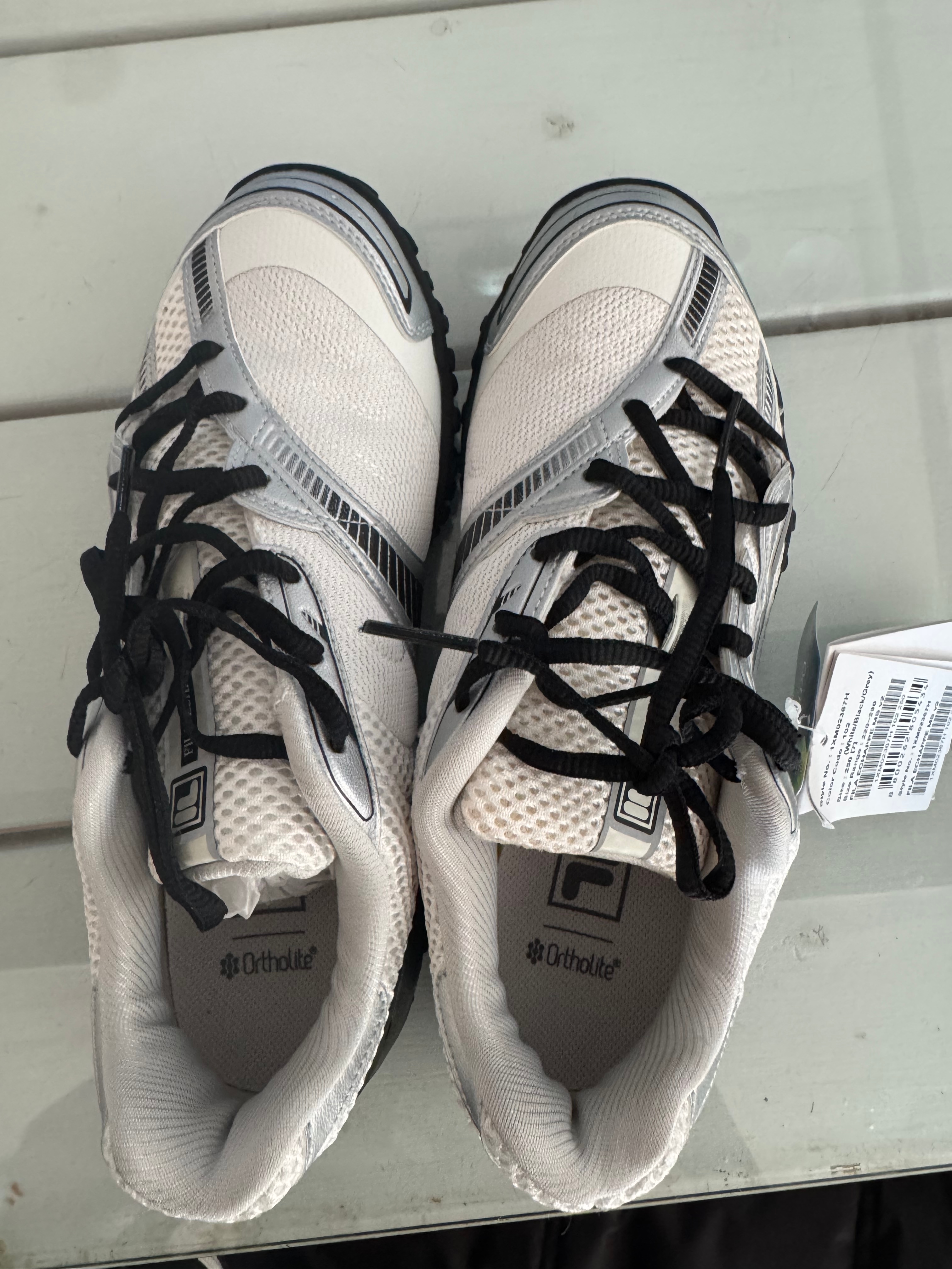 Fila Echappe v2 White Black 착용 스타일