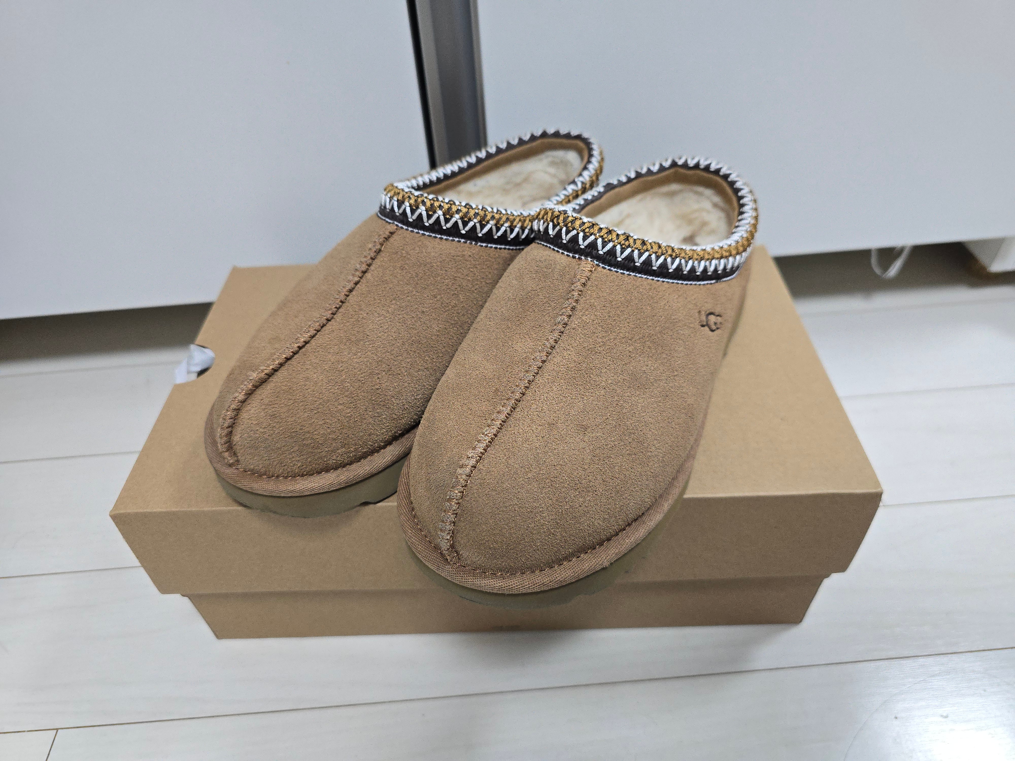 (W) UGG Tasman II Chestnut 착용 스타일