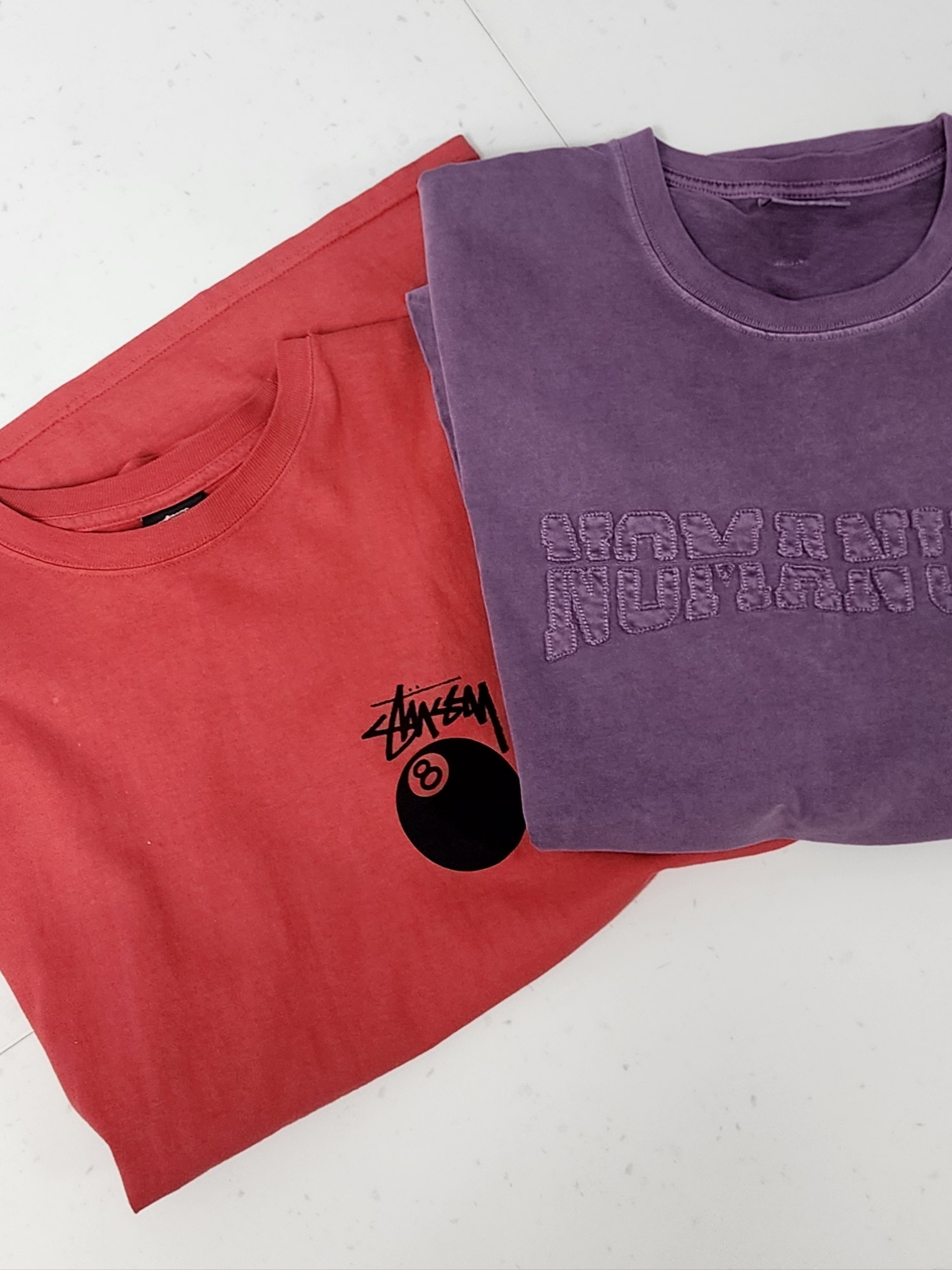Stussy 8 Ball Pigment Dyed T-Shirt Guava 착용 스타일 - 1