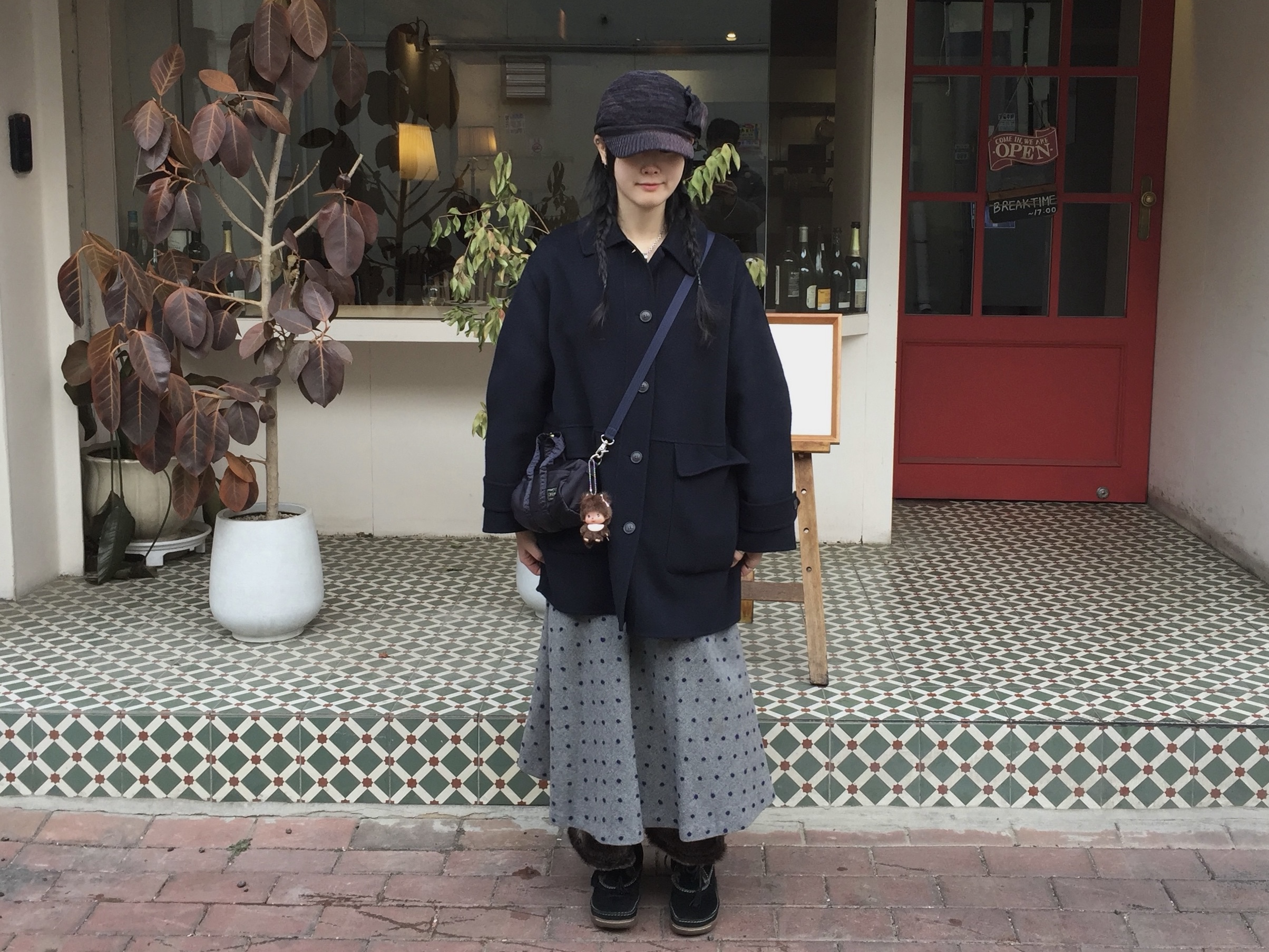 Porter Howl Boston Bag Mini Black, Monchhichi Bebichhichi Bighead SS Girl Key Chain Pink 착용 스타일