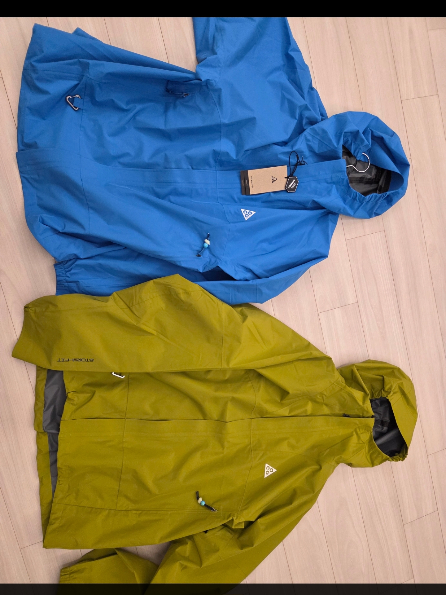 Nike ACG Storm-Fit ADV Cascade Rains Full Zip Jacket Moss - Asia, Nike NRG ACG Trail Shorts Moss - Asia 착용 스타일 - 2