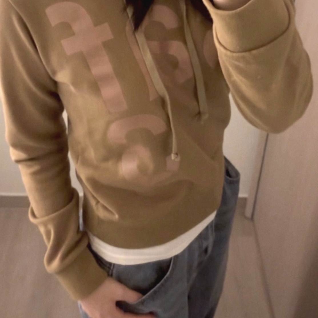 [KREAM 단독] Safarispot Women 1/2 Basic Safari Hoodie Sand 착용 스타일
