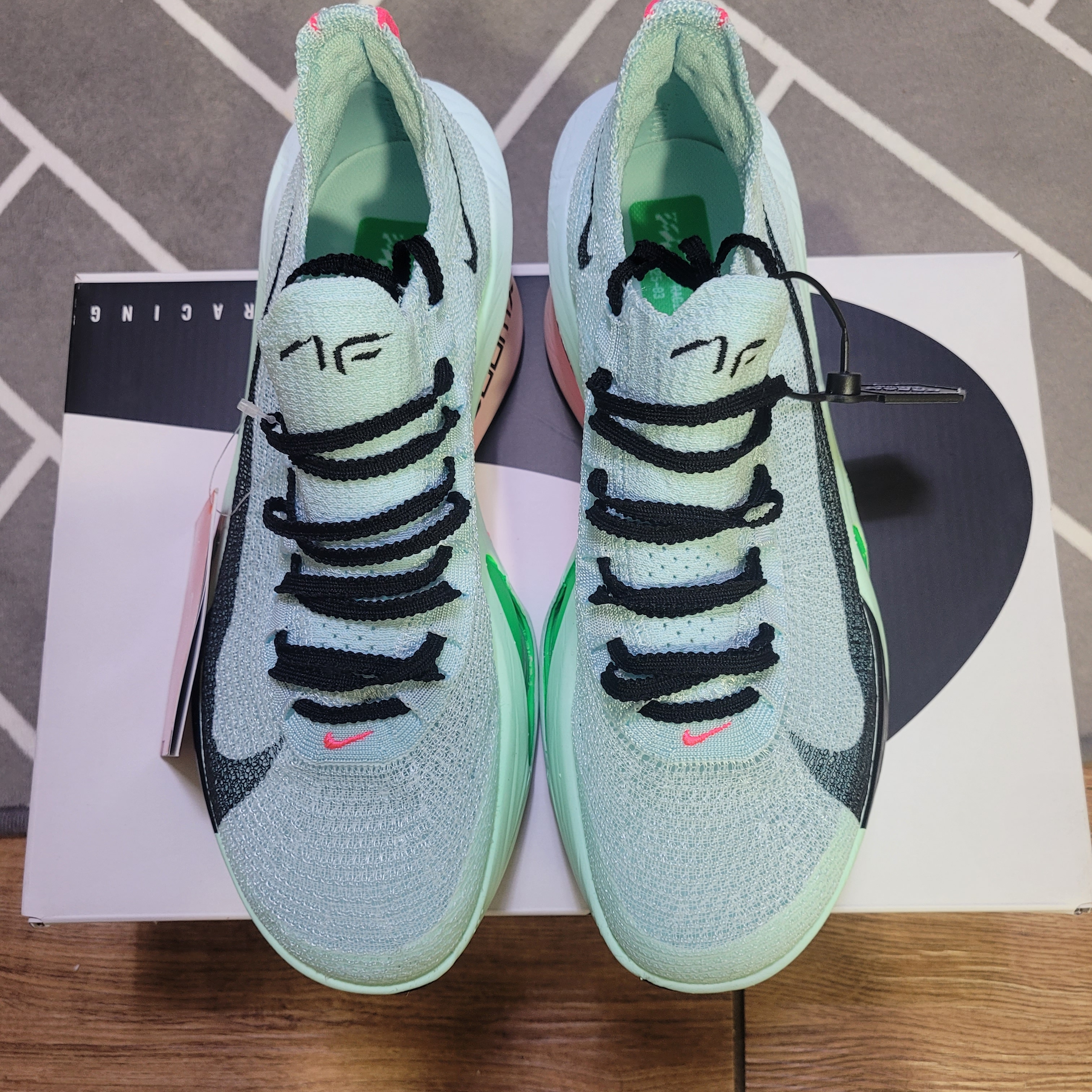Nike Air Zoom Alphafly Next% 3 Glacier Blue Mint Foam 착용 스타일