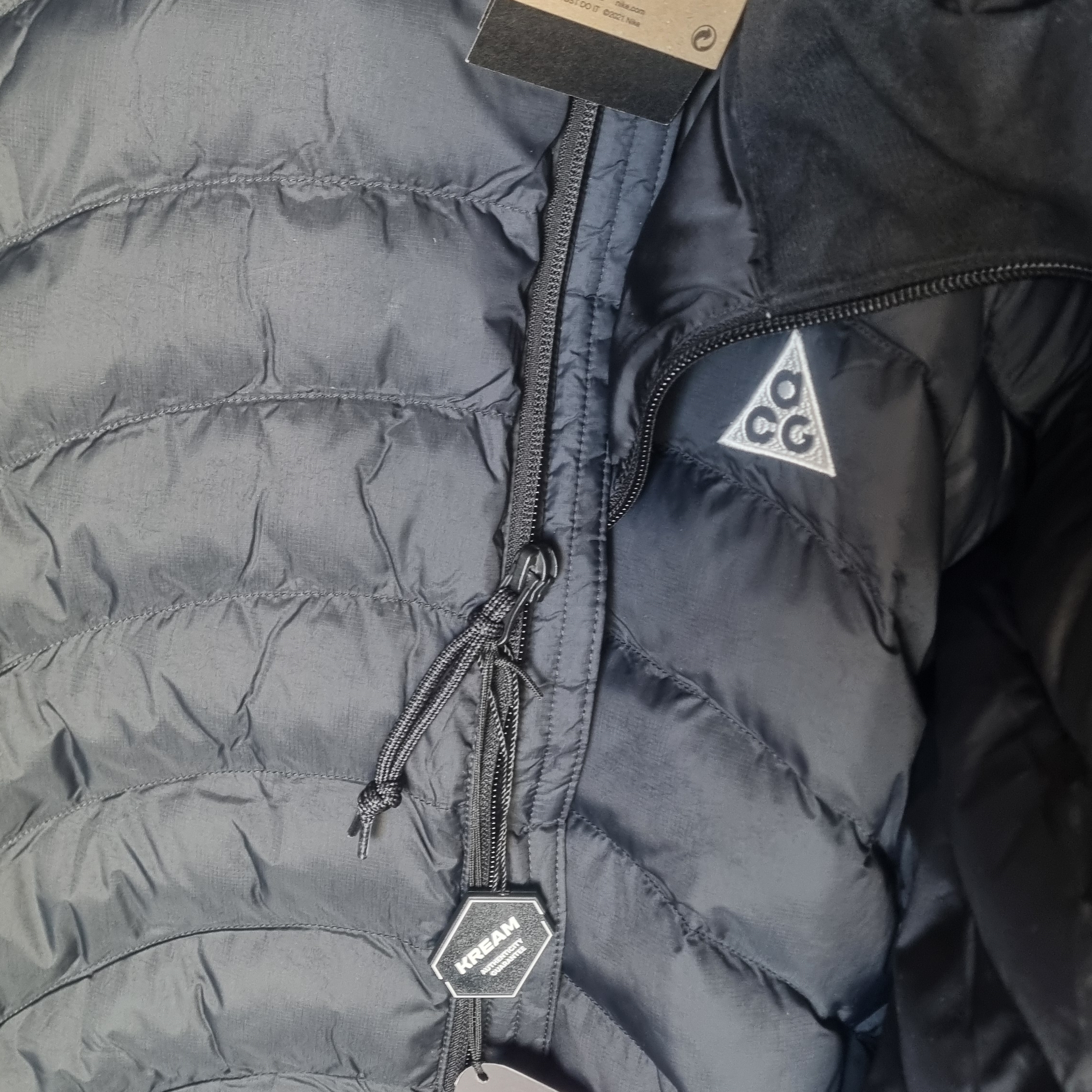 Nike ACG Lava Flow Therma-Fit ADV Jacket Black Summit White - Asia 착용 스타일