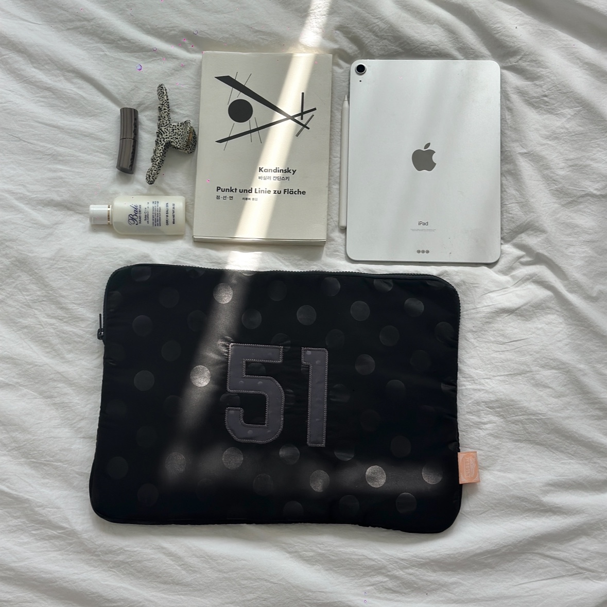 [3% 적립] POUPPET  DOT No.51 Notebook Pouch 착용 스타일