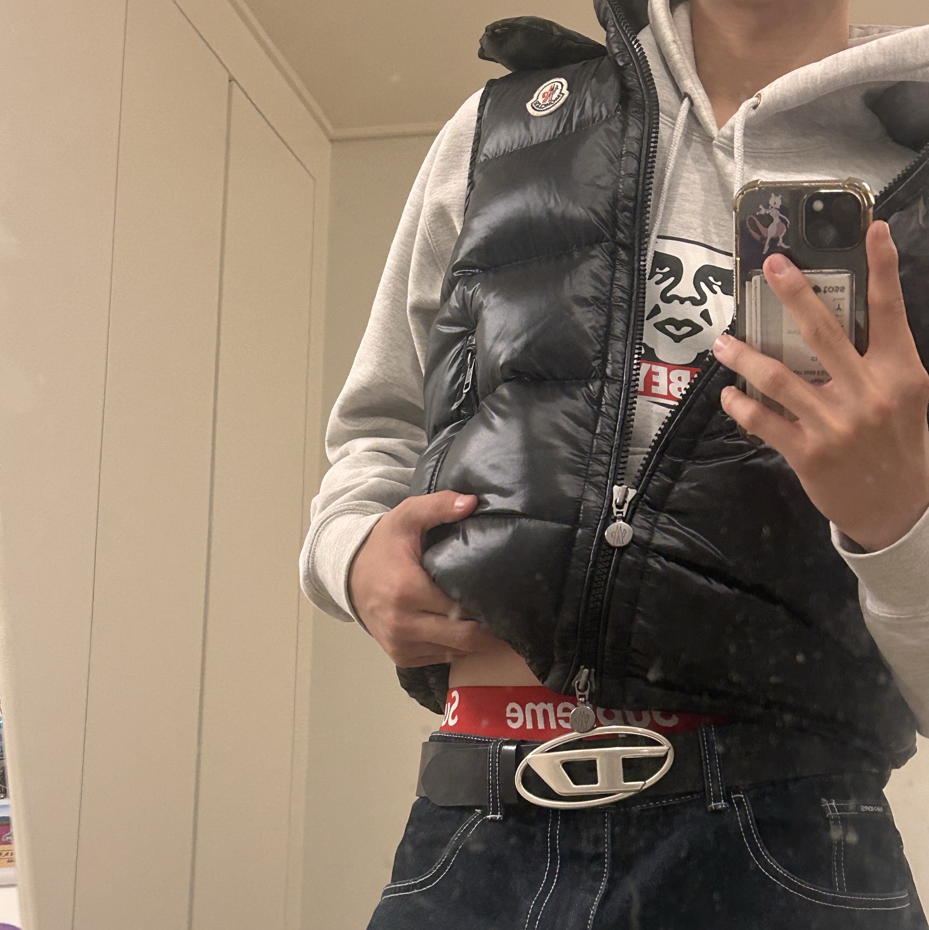 Diesel B-1DR Leather Belt with D Buckle Black, Supreme Hanes Boxer Briefs White (4 Pack) 착용 스타일