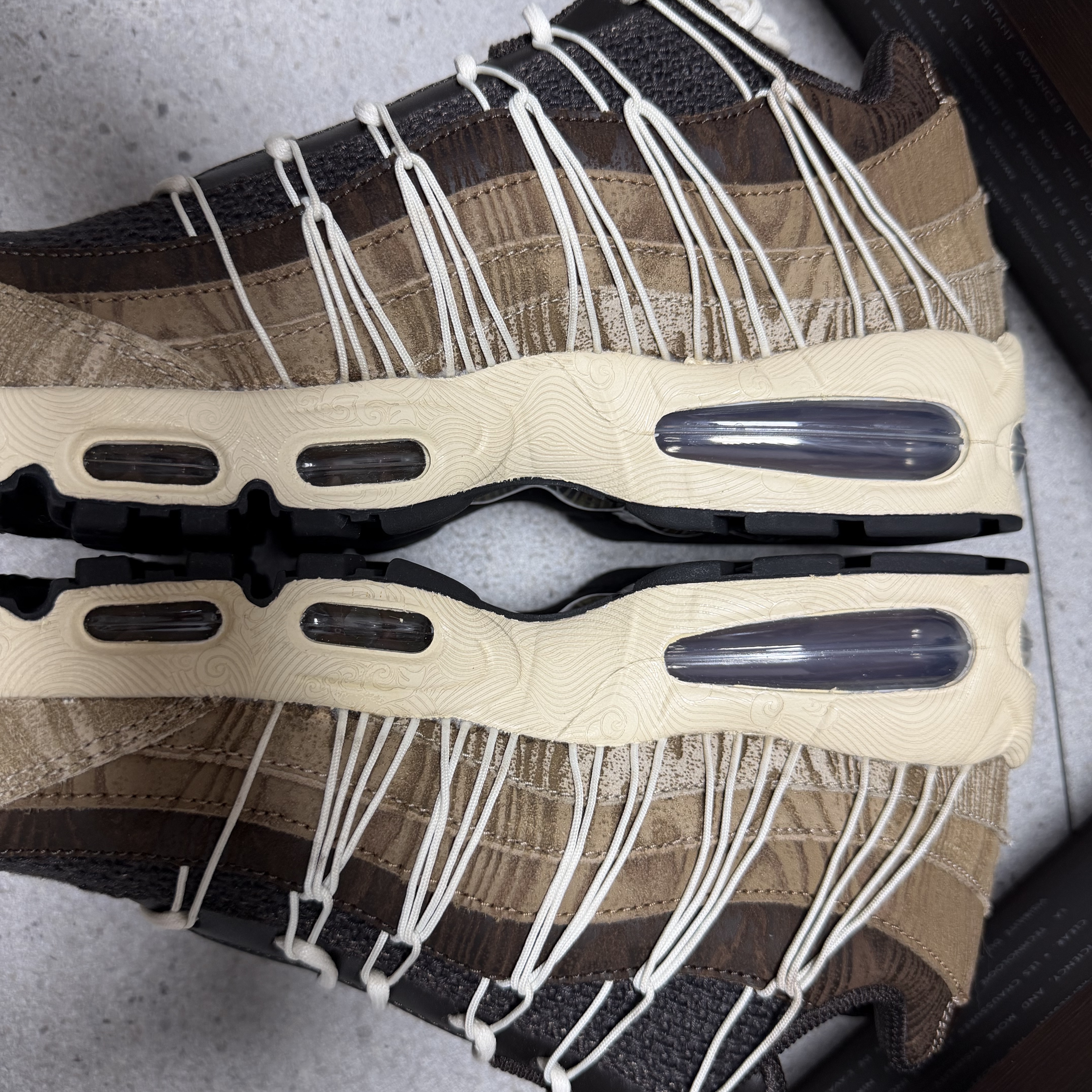 Nike x Phantaci Air max 95 Sanddrift Brown 착용 스타일 - 7