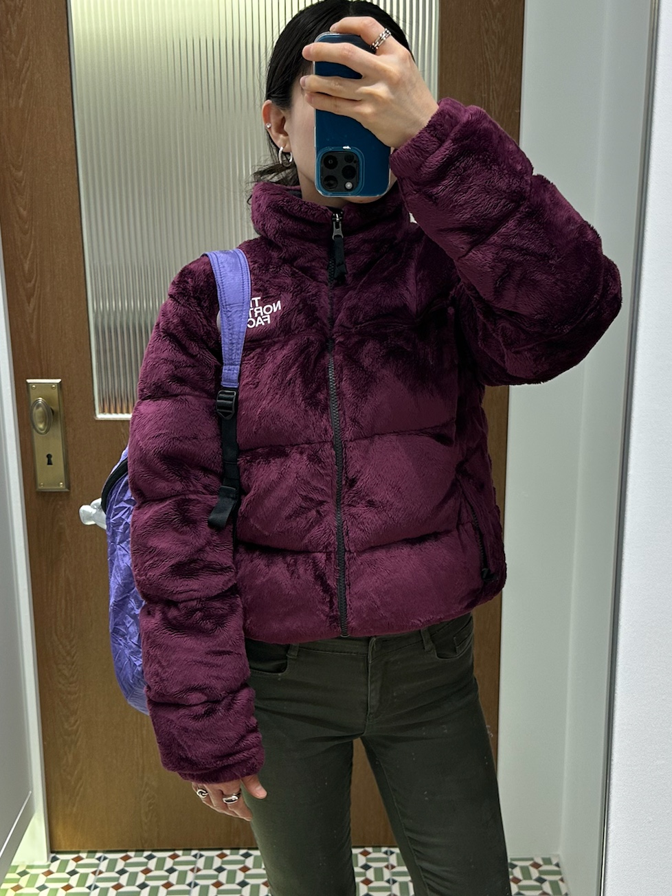 Ticket to the Moon Mini Backpack Purple (15L), Keen Jasper Suede Sneakers Camel 착용 스타일 - 5