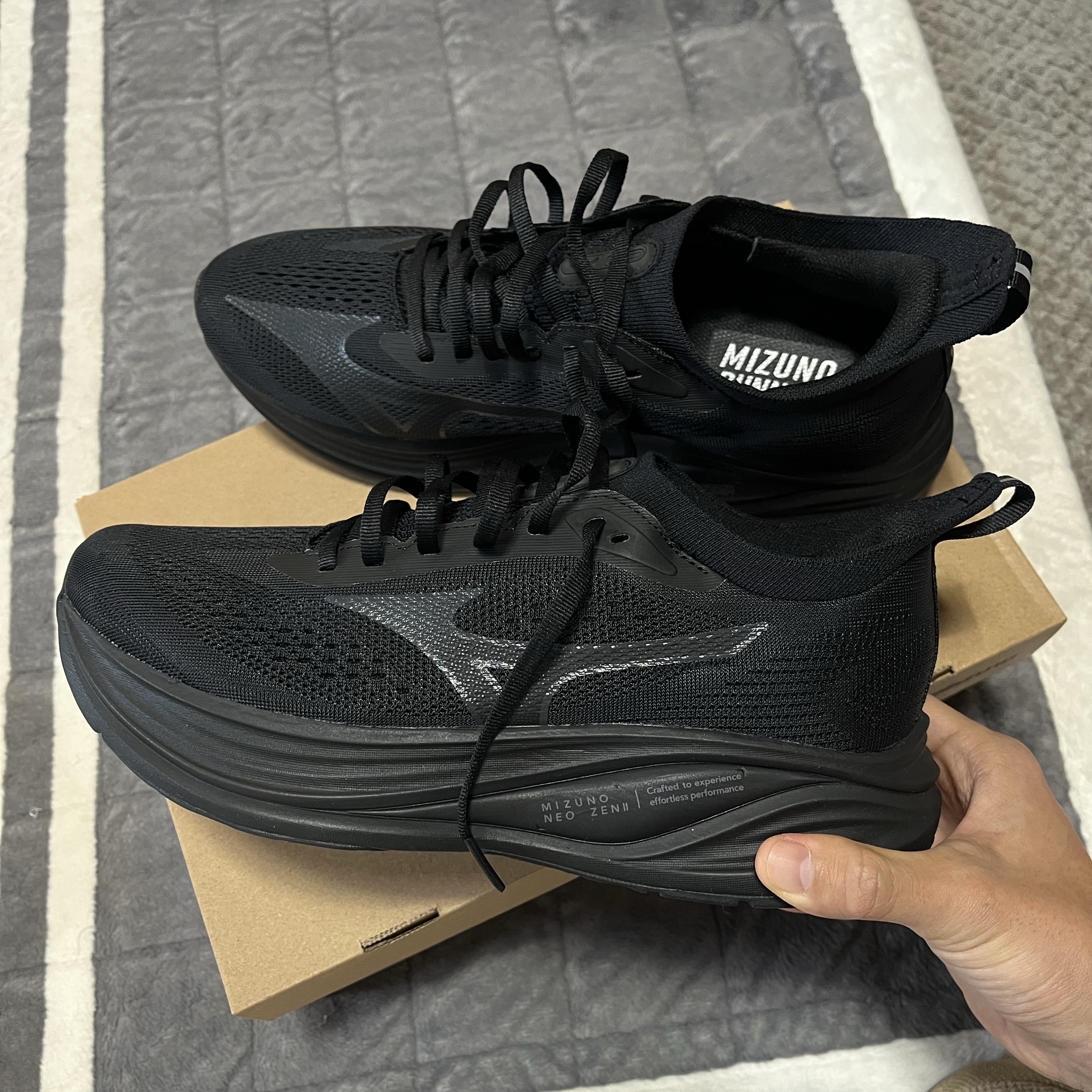 Mizuno Neo Zen 2 Black Black Sand 착용 스타일 - 2