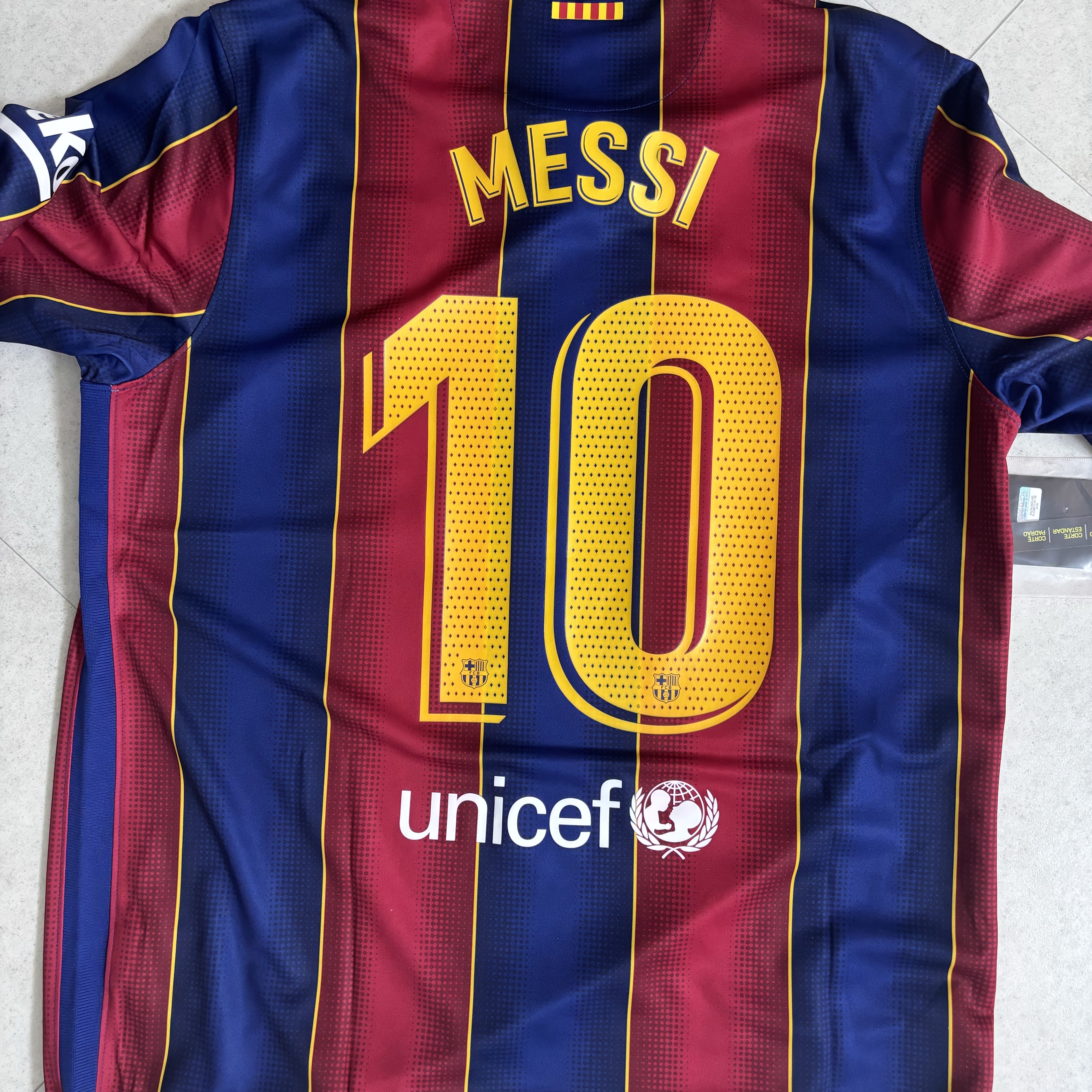 Nike FC Barcelona 2020/21 Dri-Fit Stadium Home Jersey Deep Royal Blue Varsity Maize (Non Marking Ver.) 착용 스타일 - 1