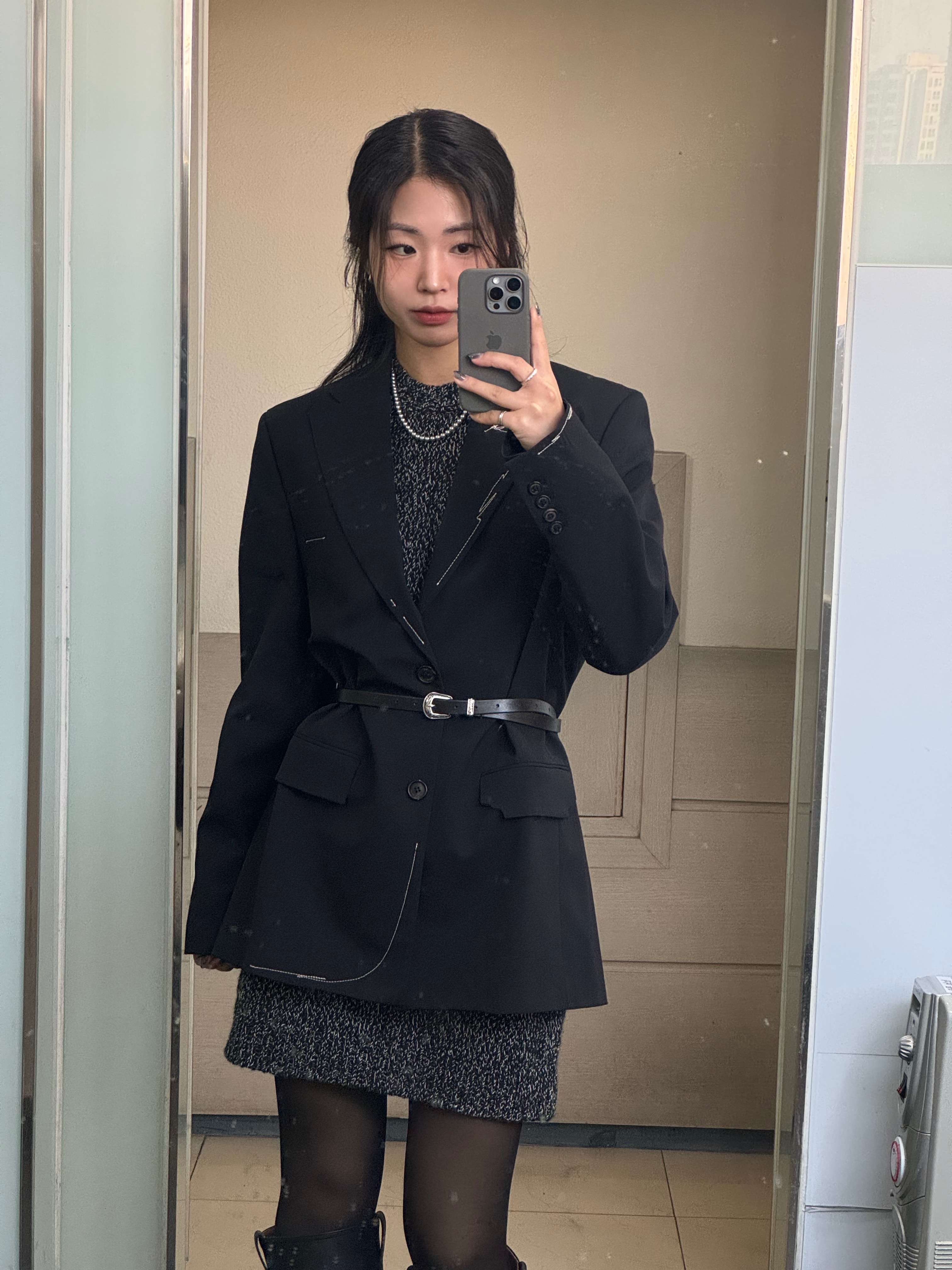 Zara x Ader Error Oversized Blazer Black 착용 스타일