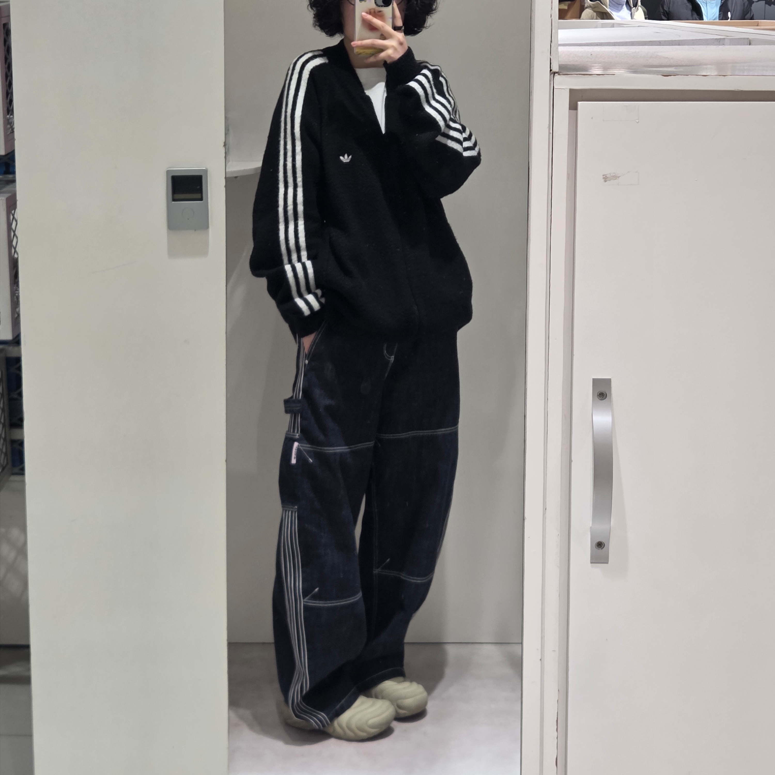 Adidas Knit Superstar Track Top Black - KR Sizing 착용 스타일