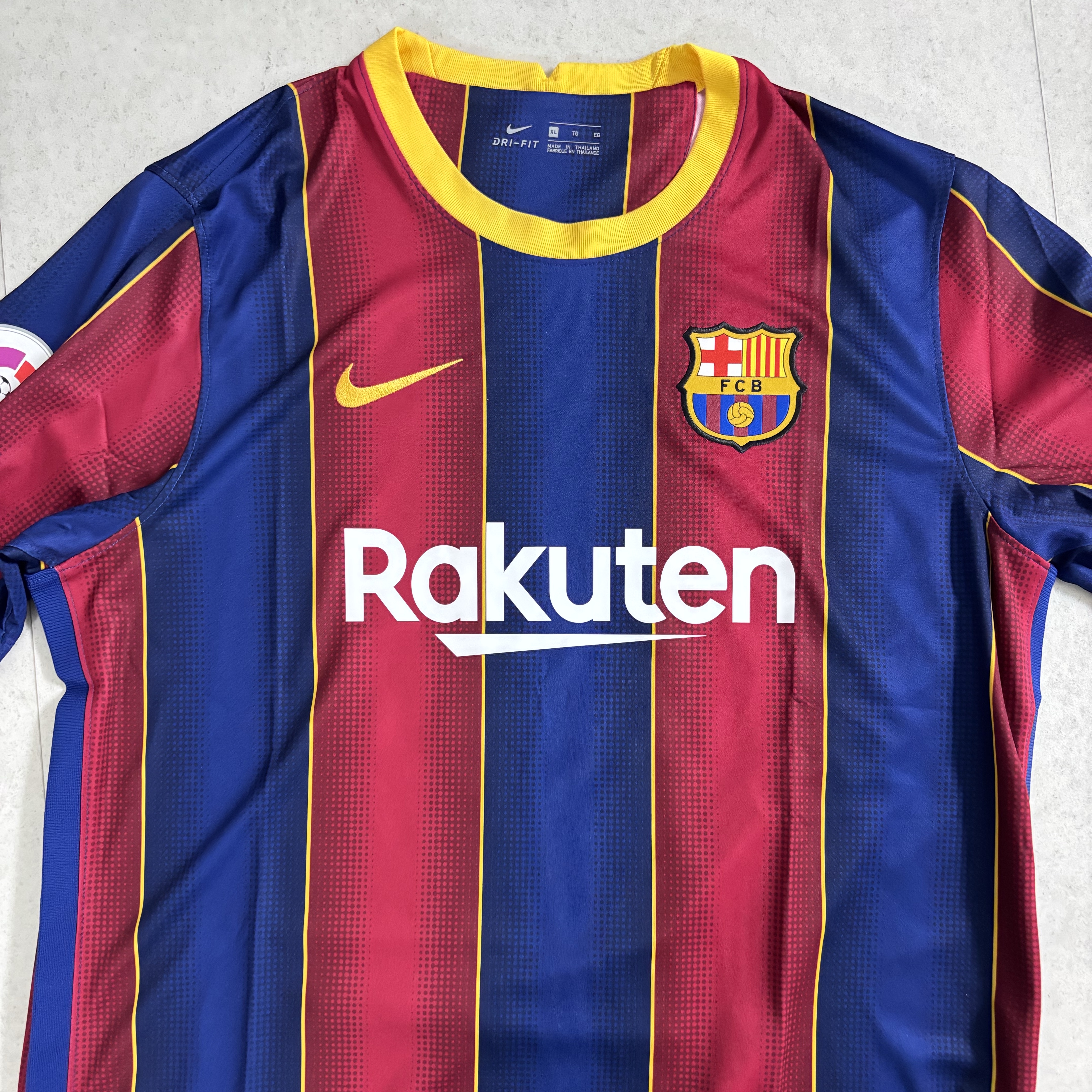 Nike FC Barcelona 2020/21 Dri-Fit Stadium Home Jersey Deep Royal Blue Varsity Maize (Non Marking Ver.) 착용 스타일 - 2