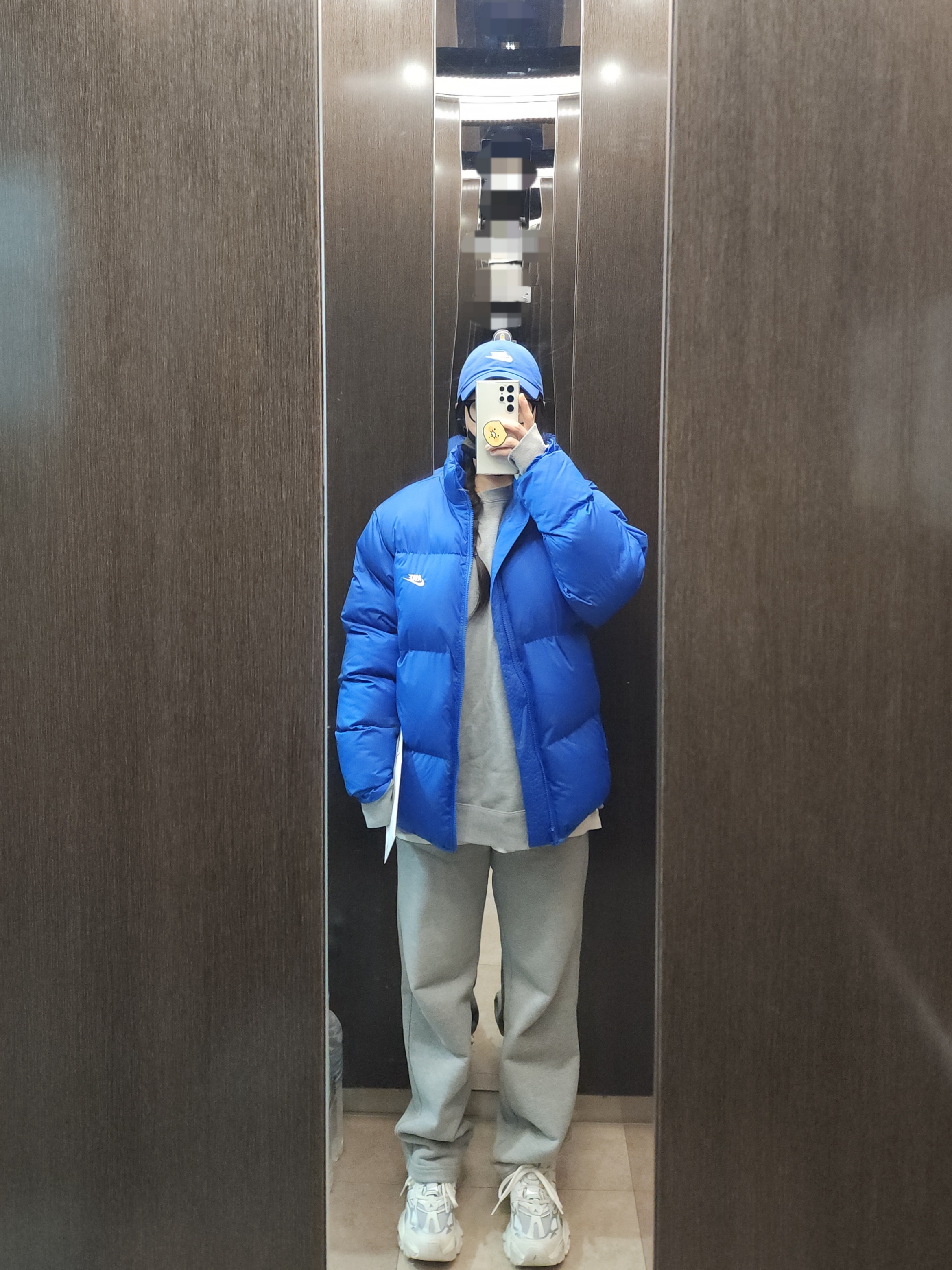Nike NSW Puffer Jacket Game Royal White - Asia, Adidas Vento XLG Deluxe Sneakers Core White Silver Metallic 착용 스타일
